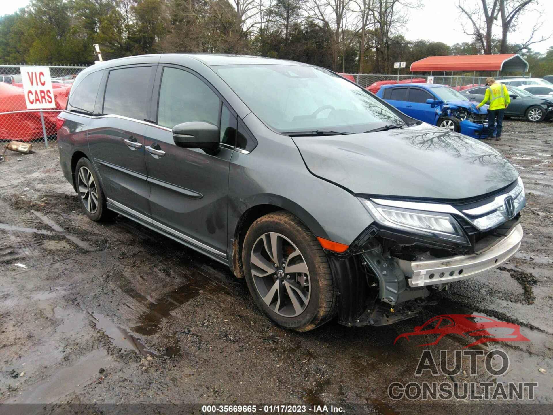 HONDA ODYSSEY 2018 - 5FNRL6H97JB010094