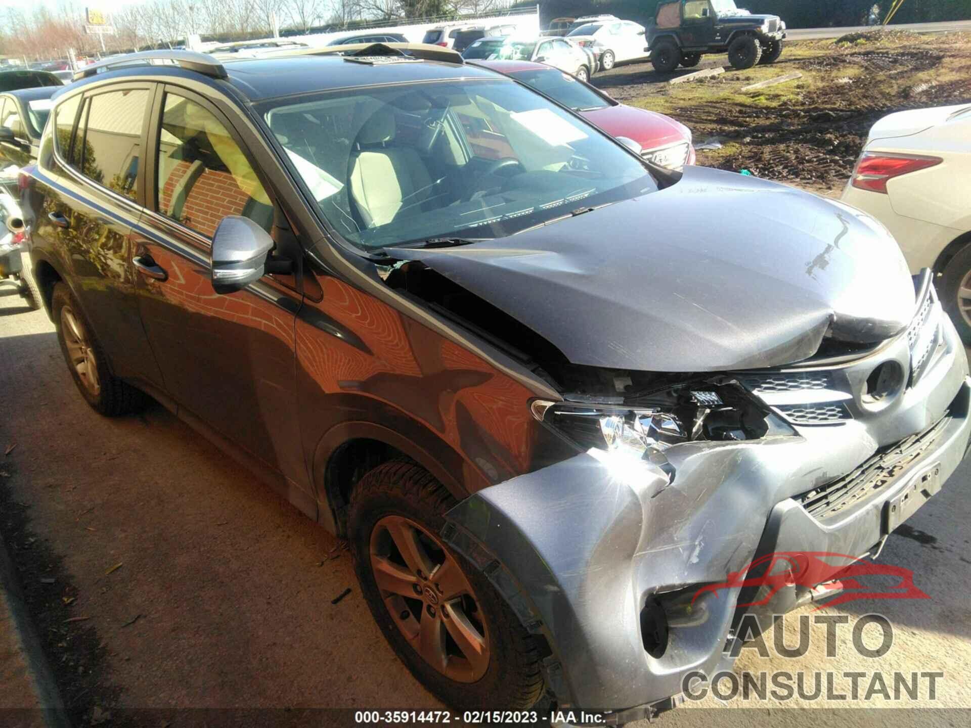 TOYOTA RAV4 2015 - JTMRFREV4FJ015876