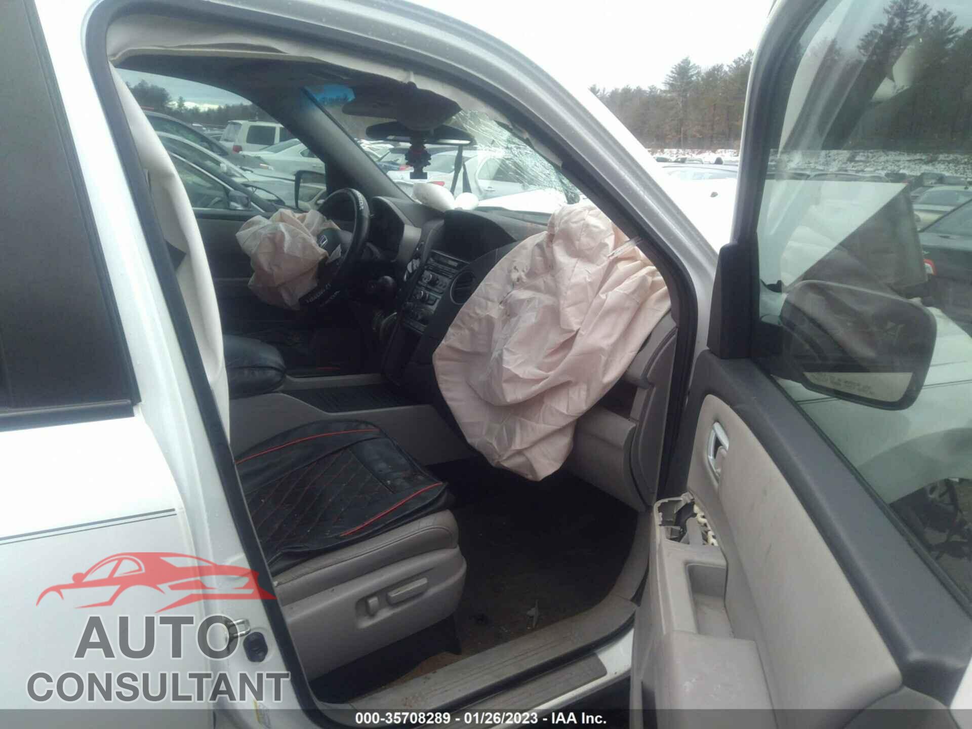 HONDA PILOT 2015 - 5FNYF4H55FB031439