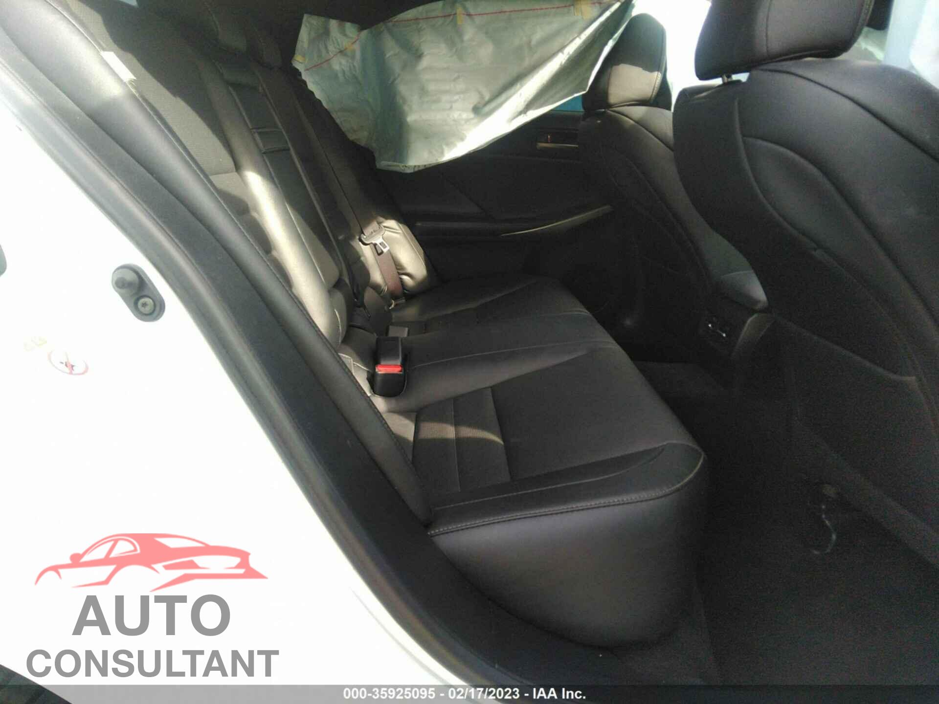 LEXUS IS 2017 - JTHBA1D21H5045324