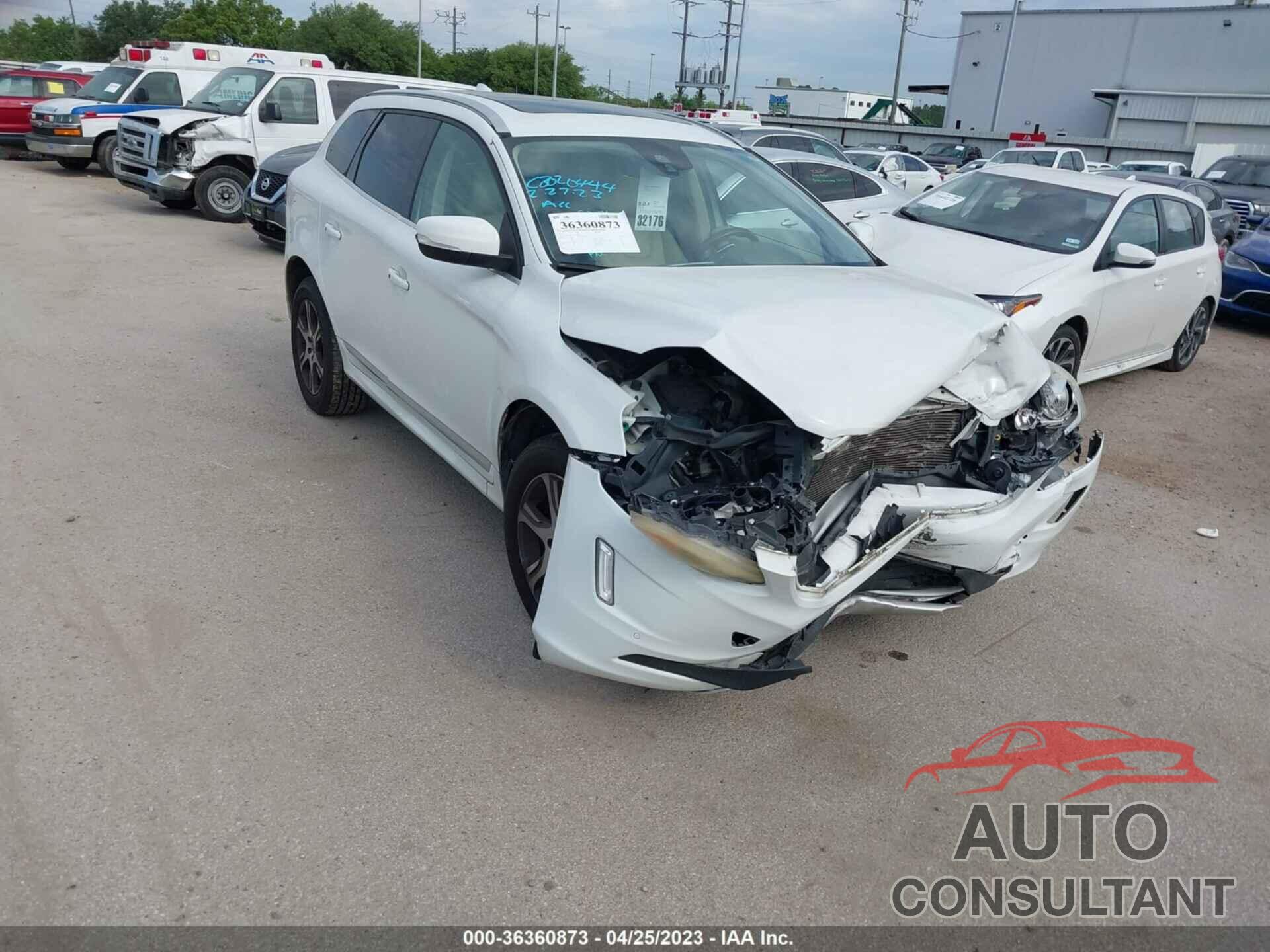 VOLVO XC60 2015 - YV4902RK1F2677947