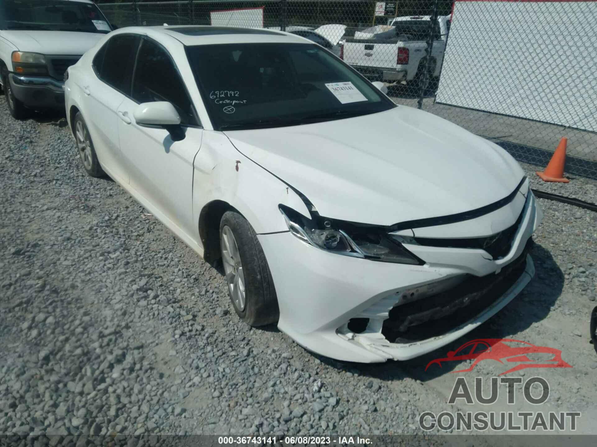 TOYOTA CAMRY 2019 - 4T1B11HK8KU692792