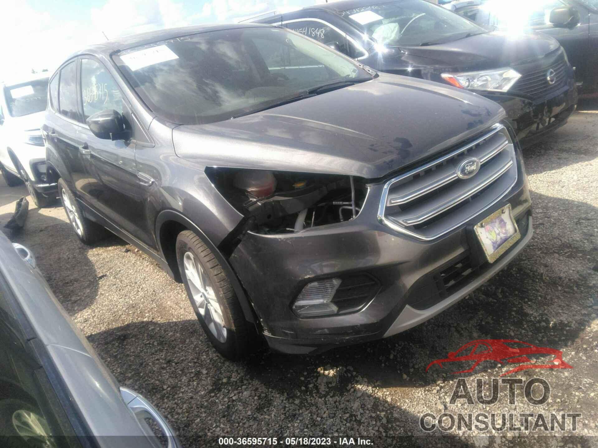 FORD ESCAPE 2017 - 1FMCU9G95HUC96627