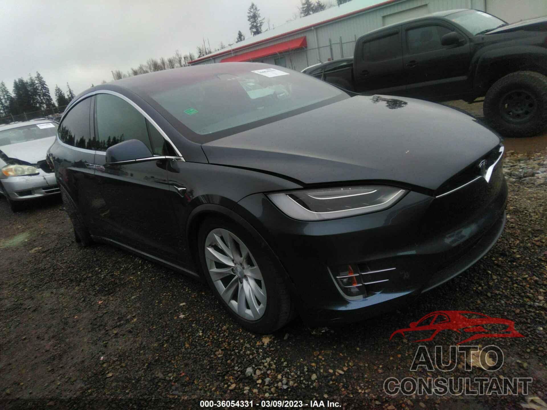 TESLA MODEL X 2018 - 5YJXCBE24JF110502