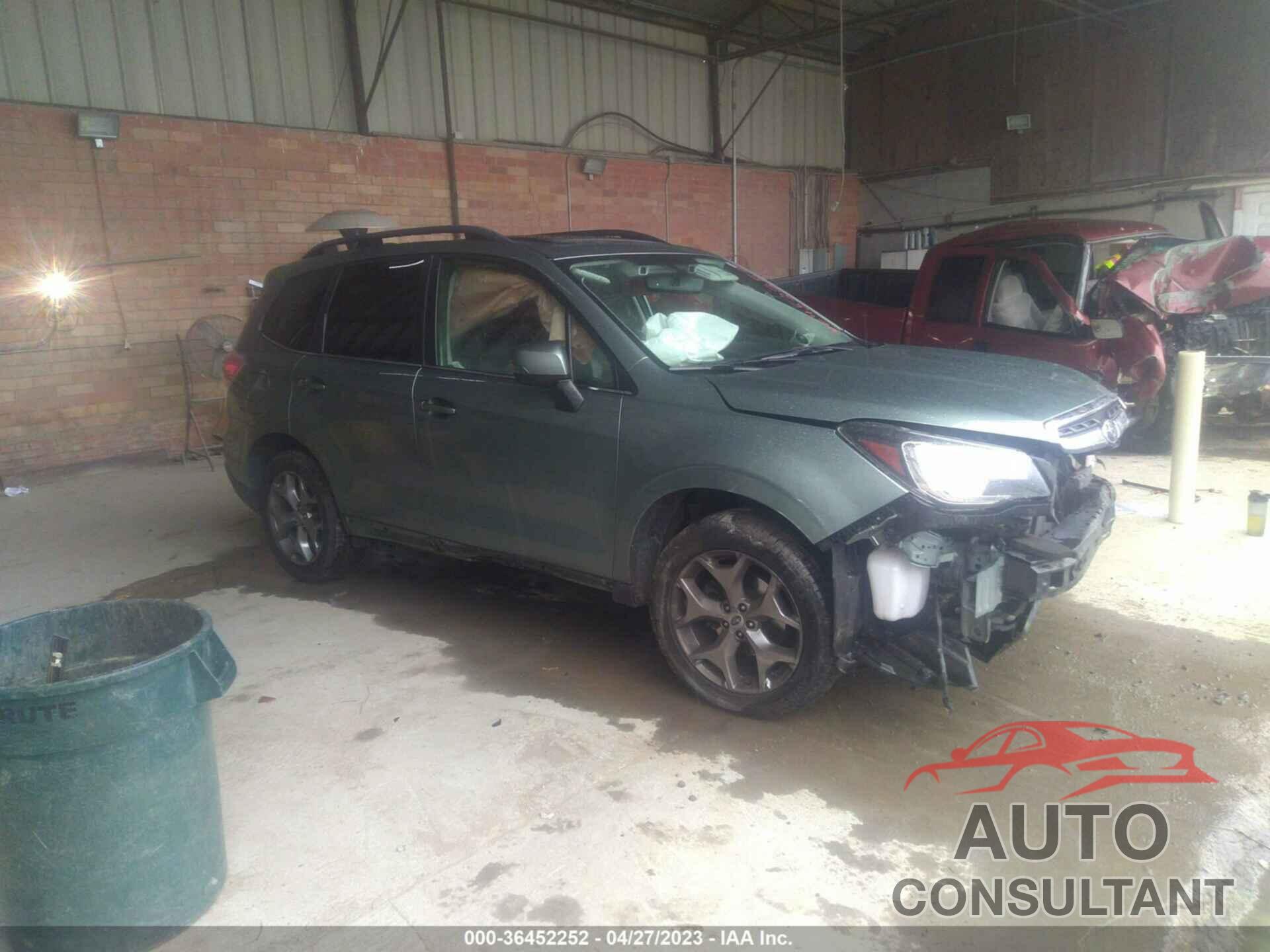 SUBARU FORESTER 2017 - JF2SJAWC7HH451387