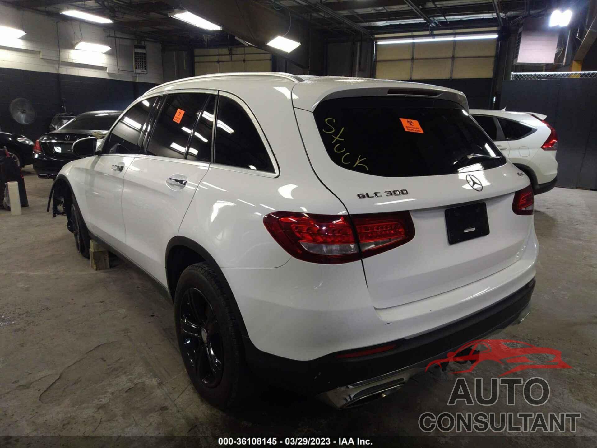 MERCEDES-BENZ GLC 2017 - WDC0G4KB0HF155698