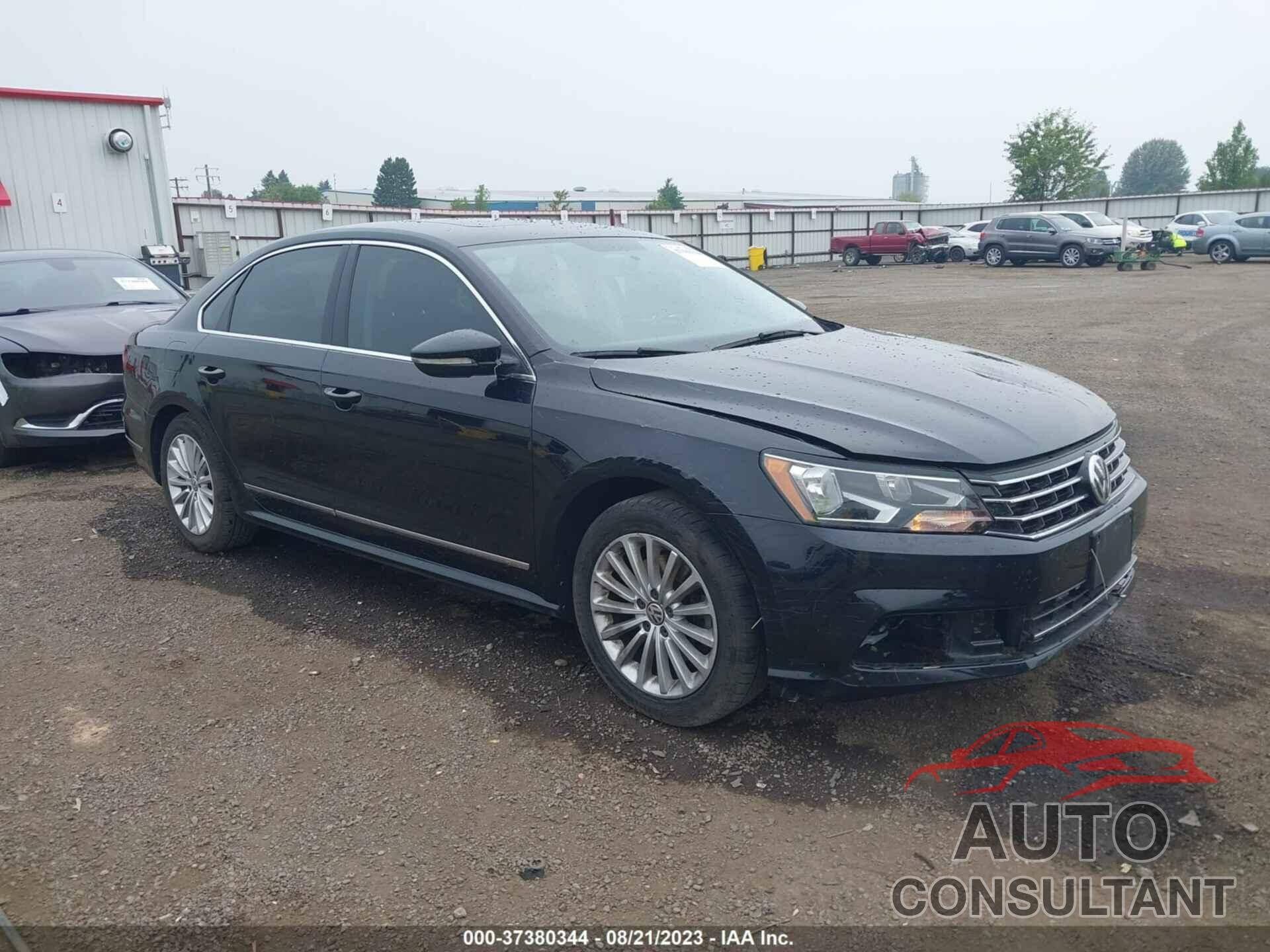 VOLKSWAGEN PASSAT 2017 - 1VWBT7A30HC038062