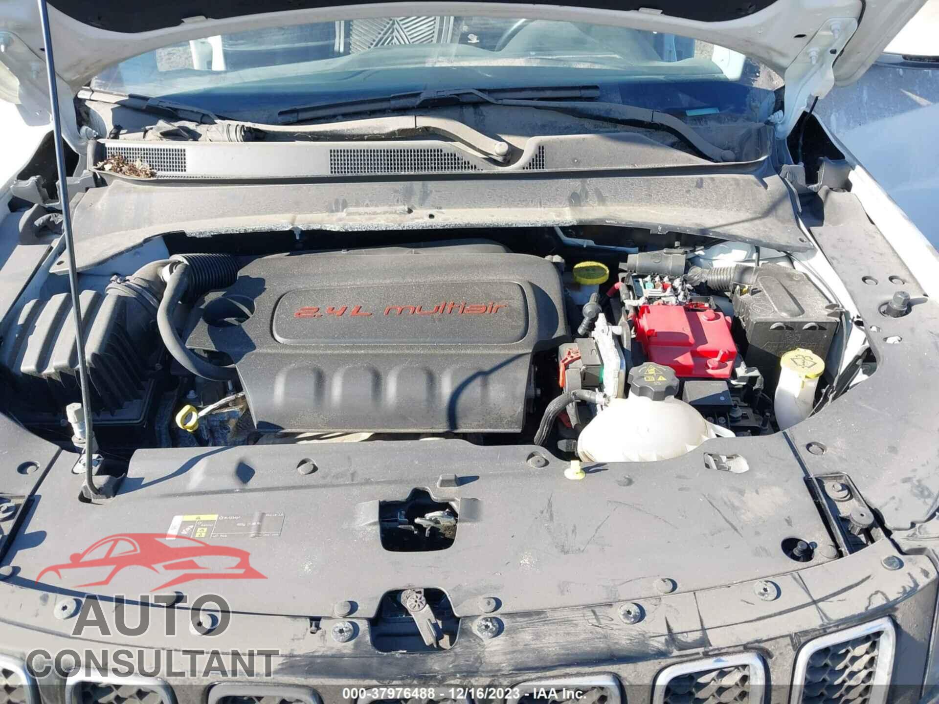 JEEP COMPASS 2019 - 3C4NJDCB9KT800583