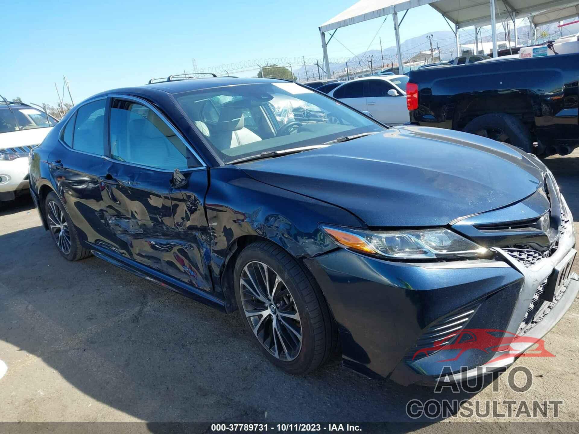 TOYOTA CAMRY 2019 - 4T1B11HK0KU696626