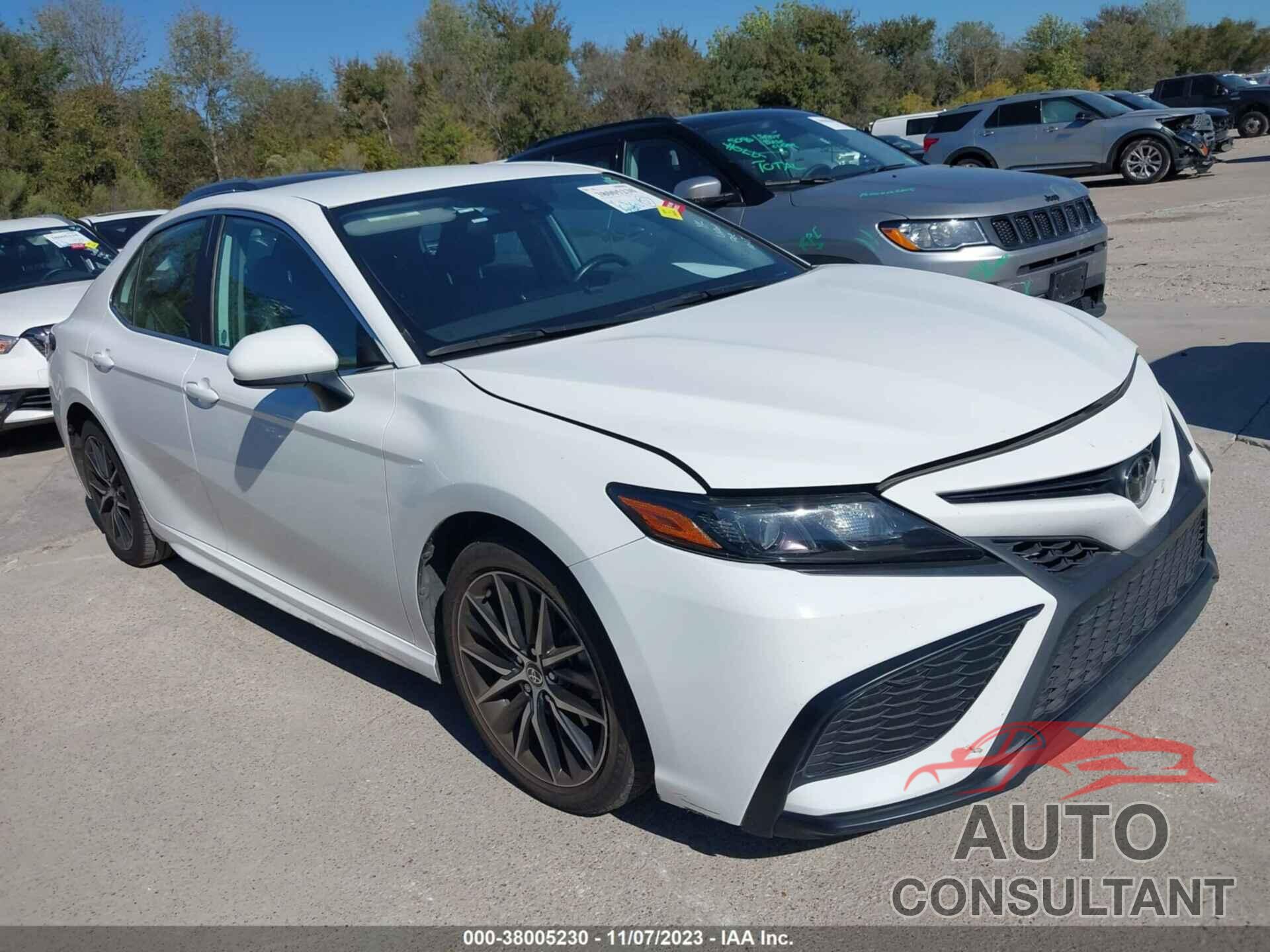 TOYOTA CAMRY 2021 - 4T1G11AK7MU426845