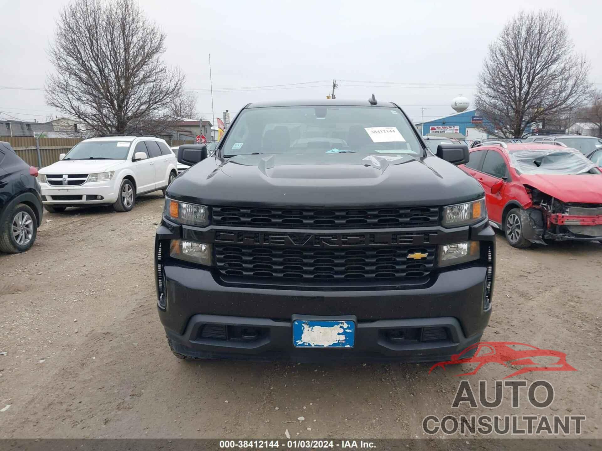 CHEVROLET SILVERADO 1500 2019 - 1GCRYBEF1KZ215460