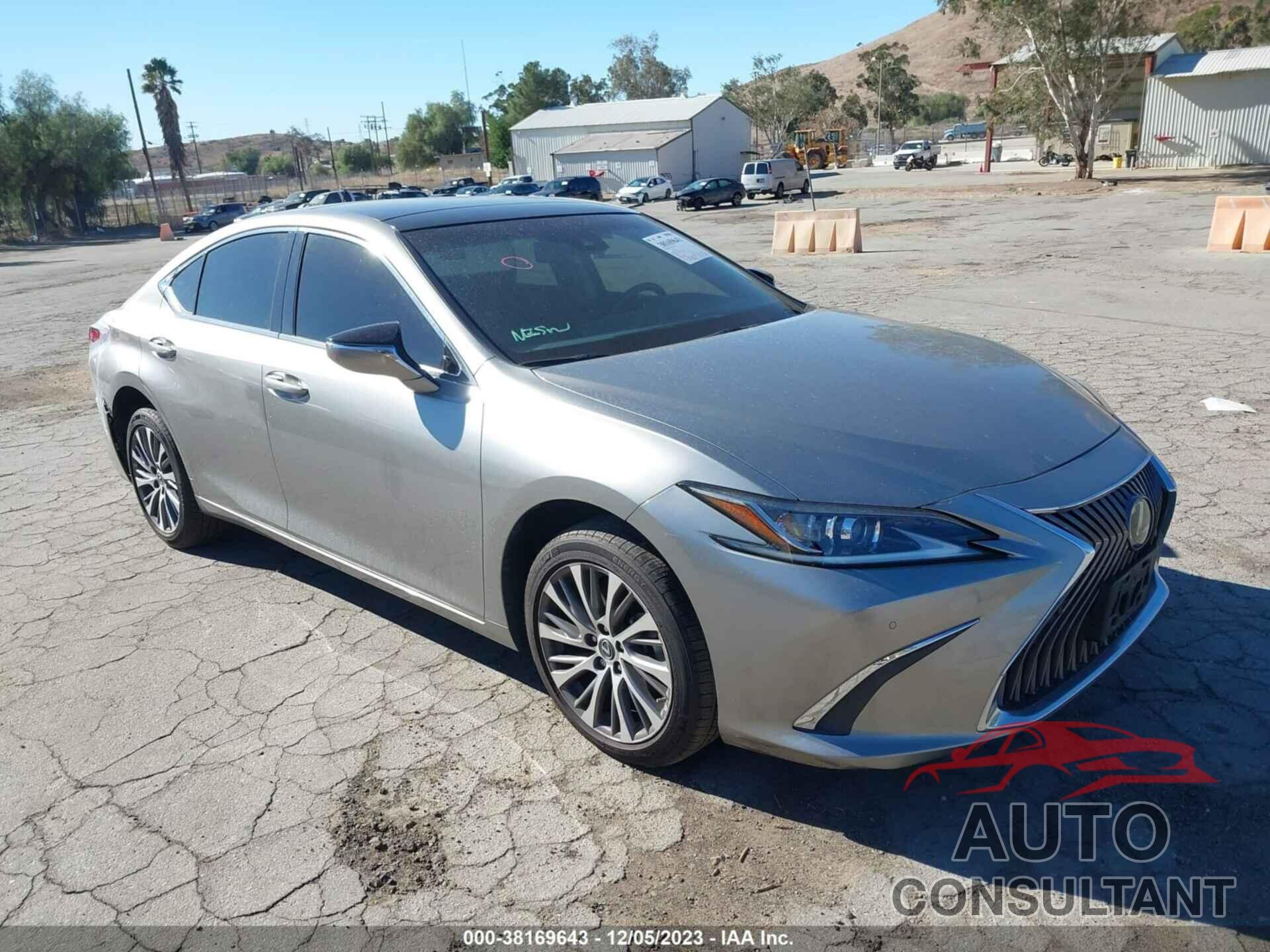 LEXUS ES 2019 - 58ABZ1B15KU035949