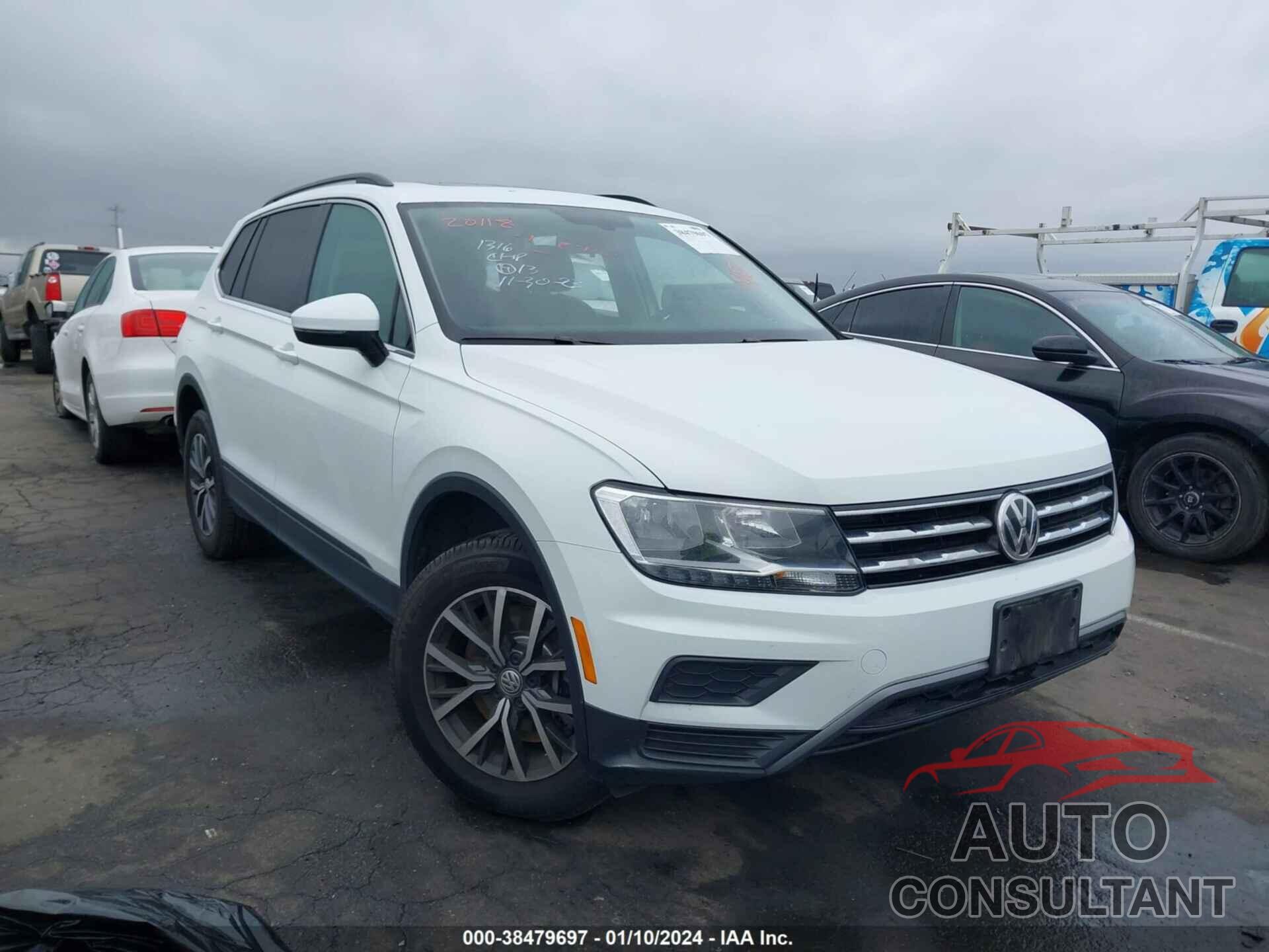 VOLKSWAGEN TIGUAN 2019 - 3VV2B7AX6KM133872