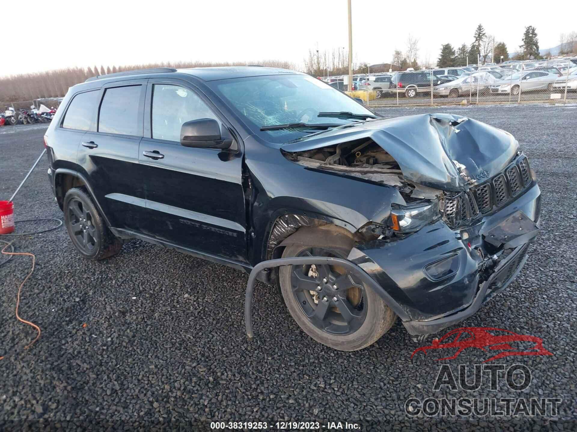 JEEP GRAND CHEROKEE 2018 - 1C4RJFAGXJC382315