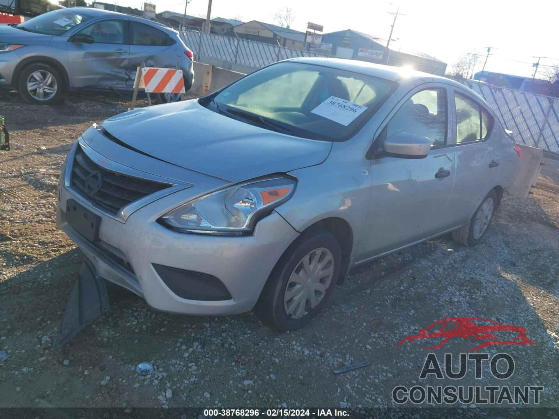 NISSAN VERSA 2019 - 3N1CN7AP6KL816643