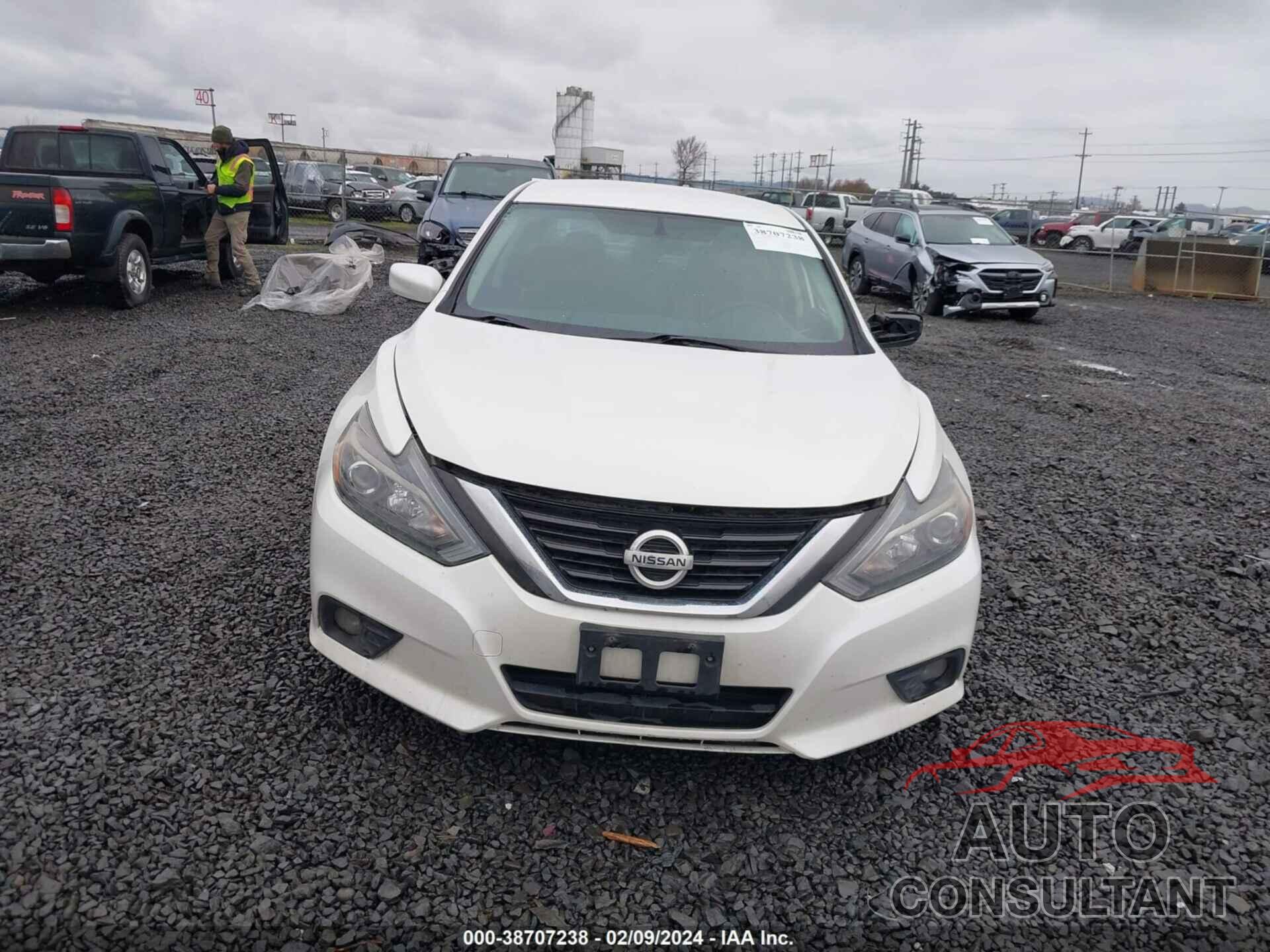 NISSAN ALTIMA 2017 - 1N4AL3AP2HC160275