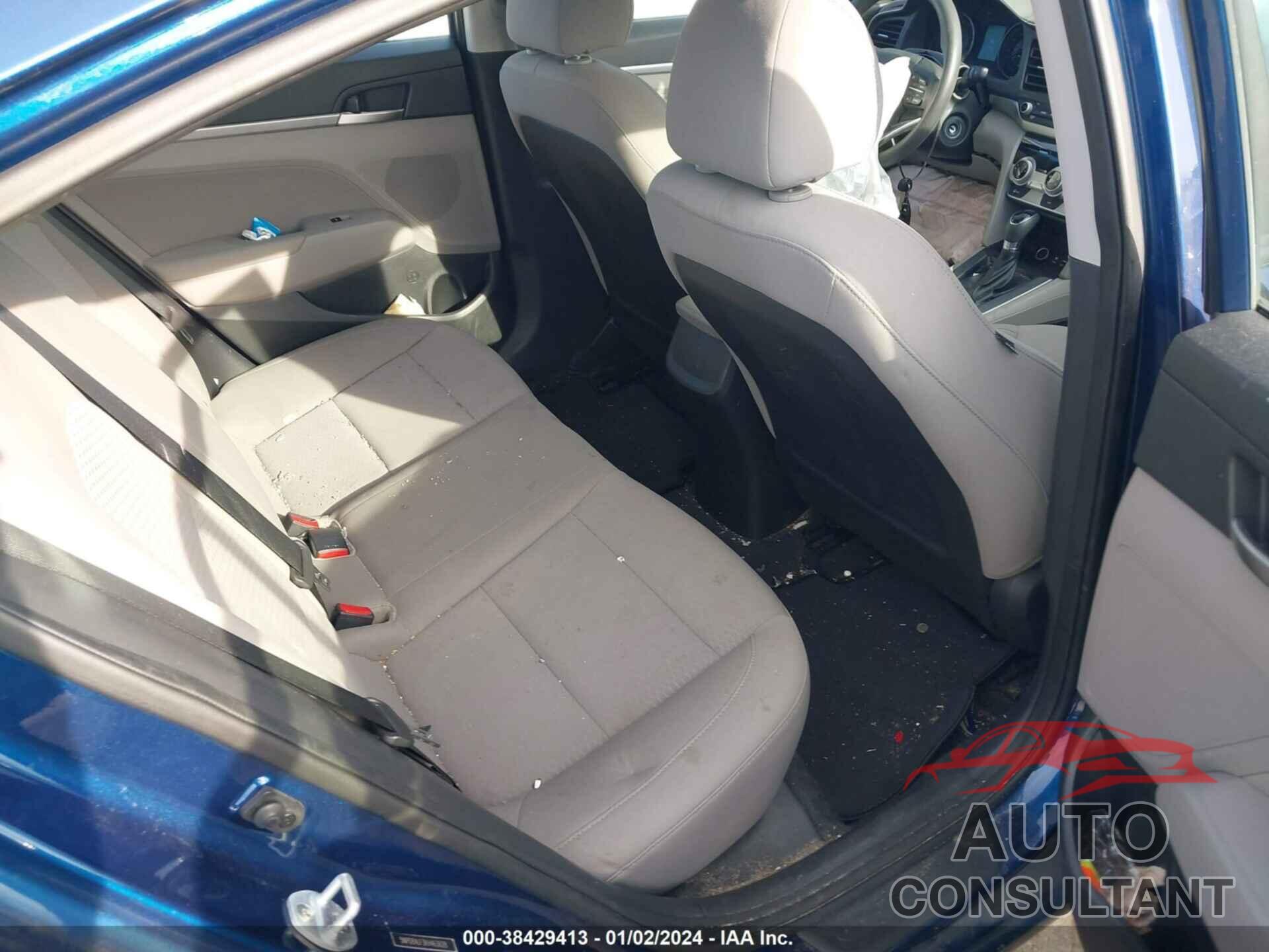 HYUNDAI ELANTRA 2019 - 5NPD84LF3KH463628