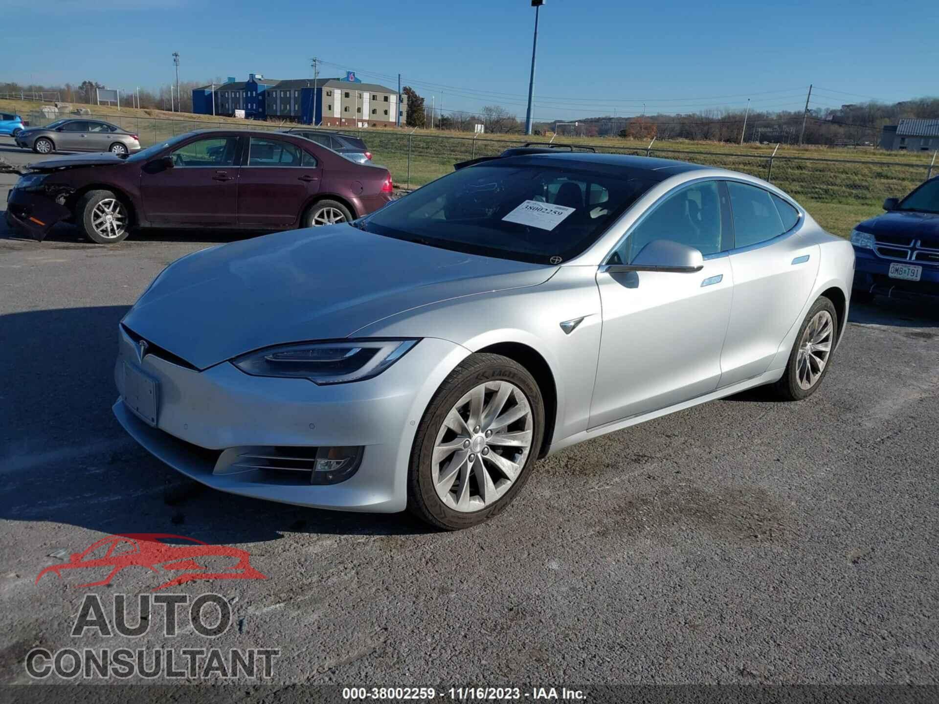 TESLA MODEL S 2018 - 5YJSA1E22JF272798