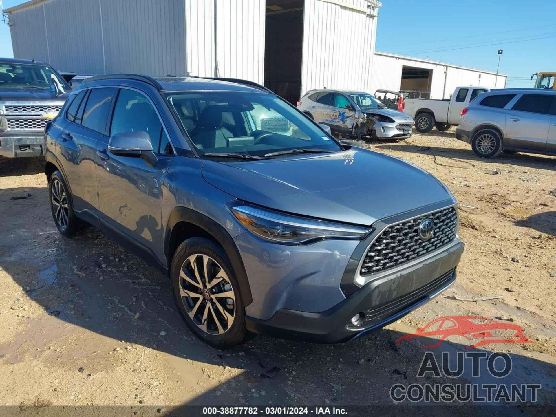 TOYOTA COROLLA CROSS 2022 - 7MUDAAAG5NV005656