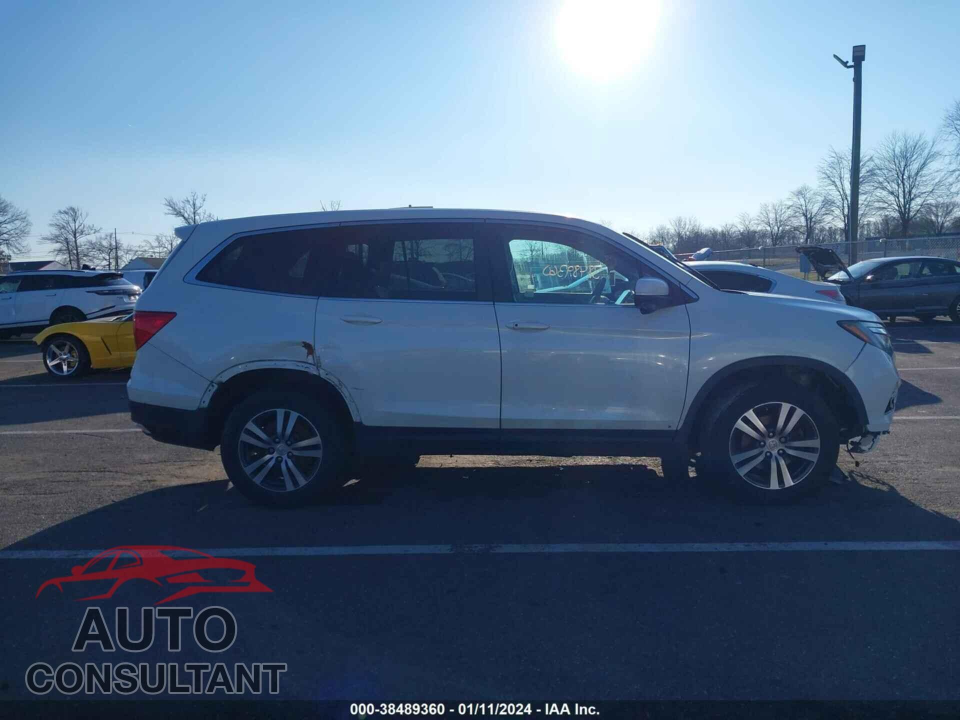 HONDA PILOT 2018 - 5FNYF6H30JB005737