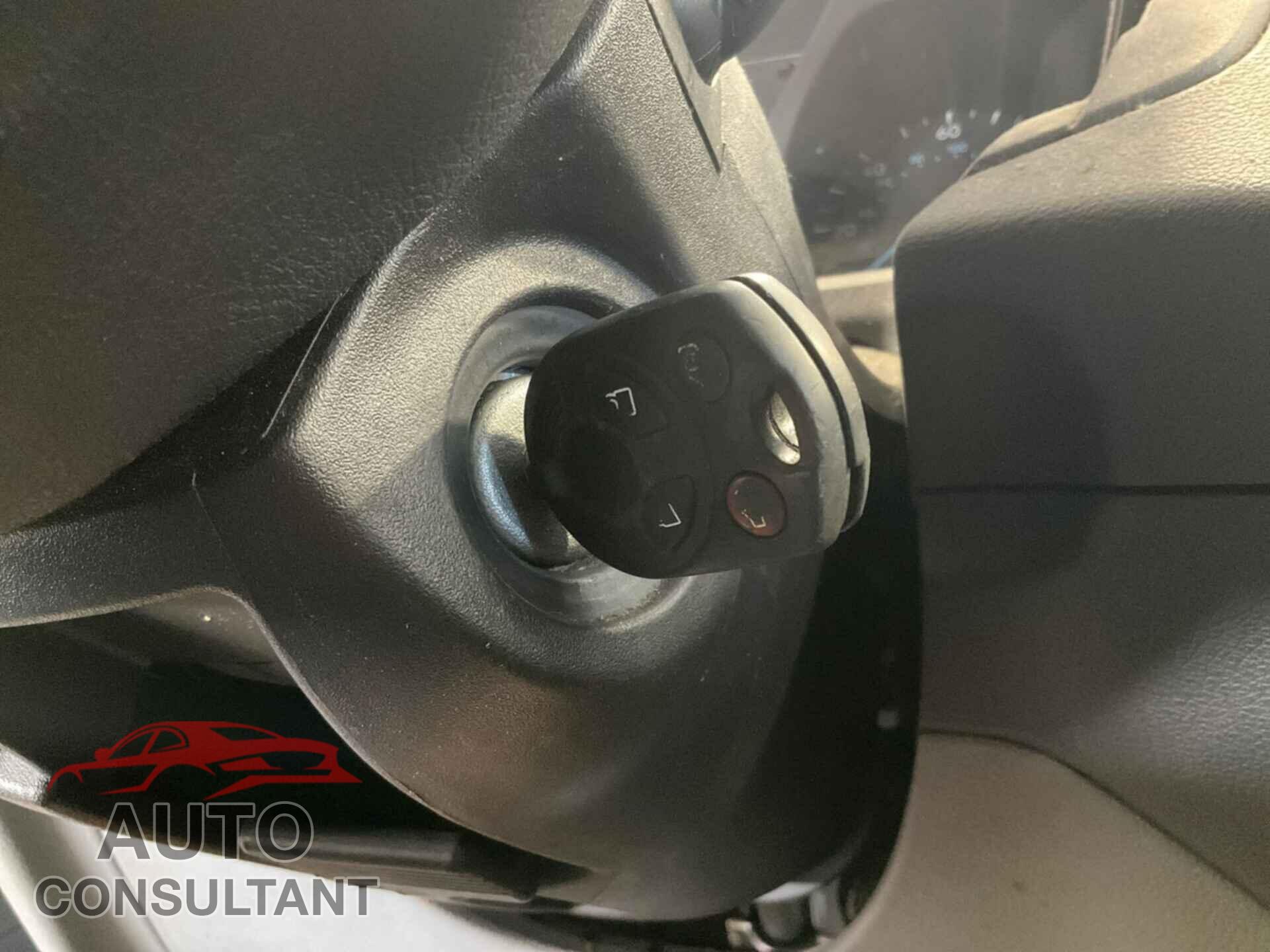 FORD TRANSIT-250 2017 - 1FTYR1YM3HKB02818