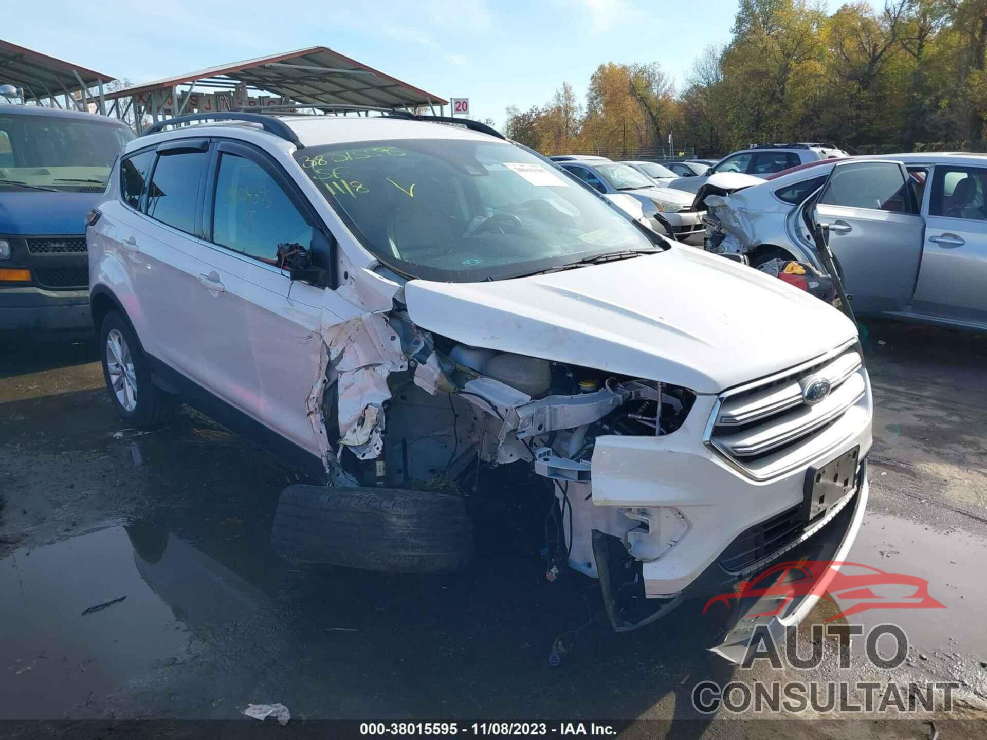 FORD ESCAPE 2018 - 1FMCU9HD0JUA14810