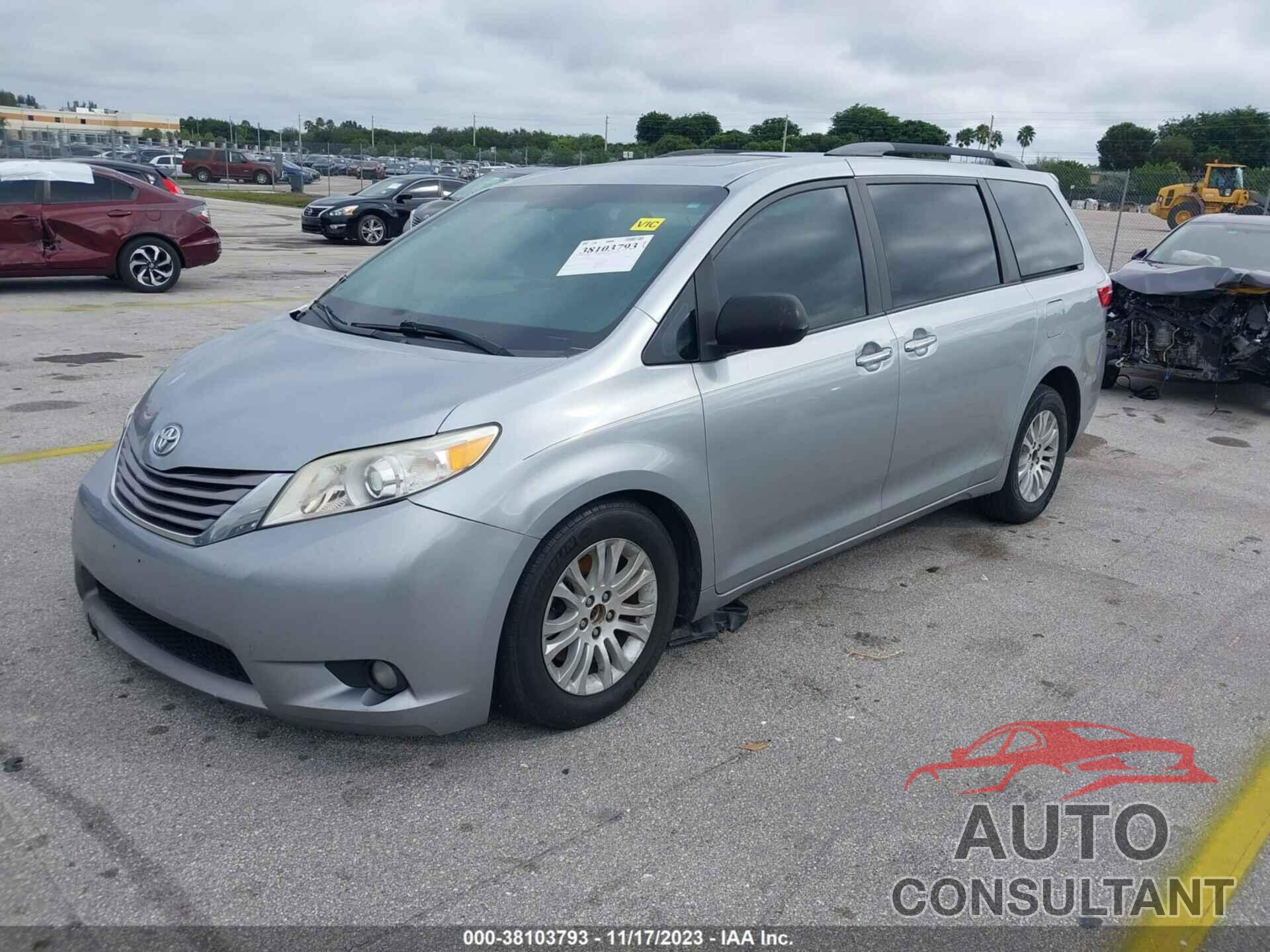 TOYOTA SIENNA 2017 - 5TDYZ3DC6HS766855