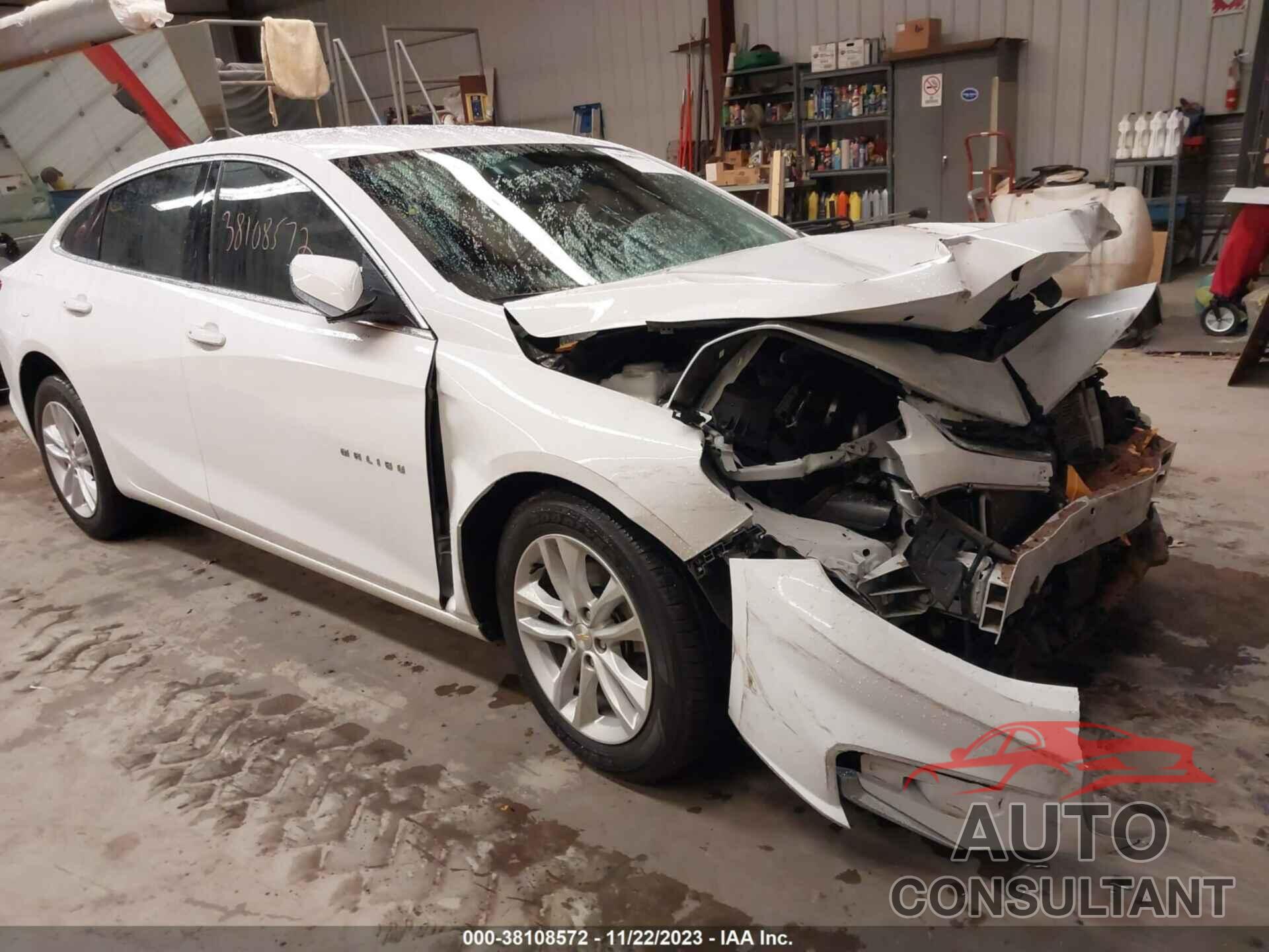 CHEVROLET MALIBU 2018 - 1G1ZD5ST1JF231044