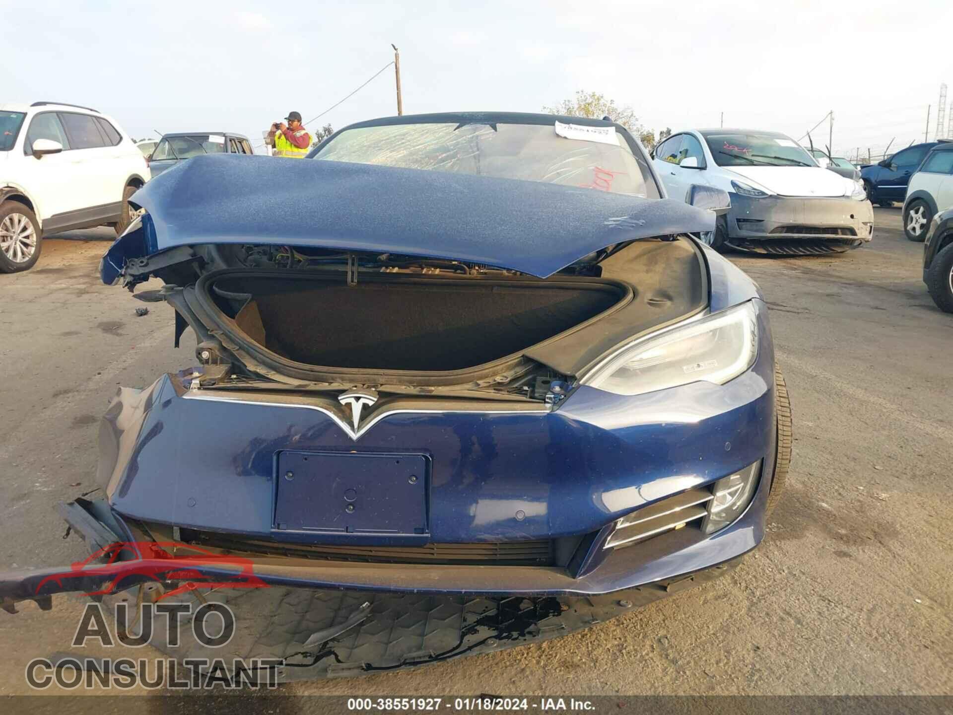 TESLA MODEL S 2020 - 5YJSA1E28LF363609