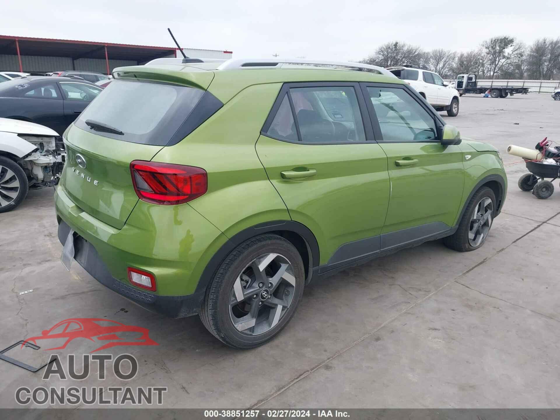 HYUNDAI VENUE 2023 - KMHRC8A33PU244357