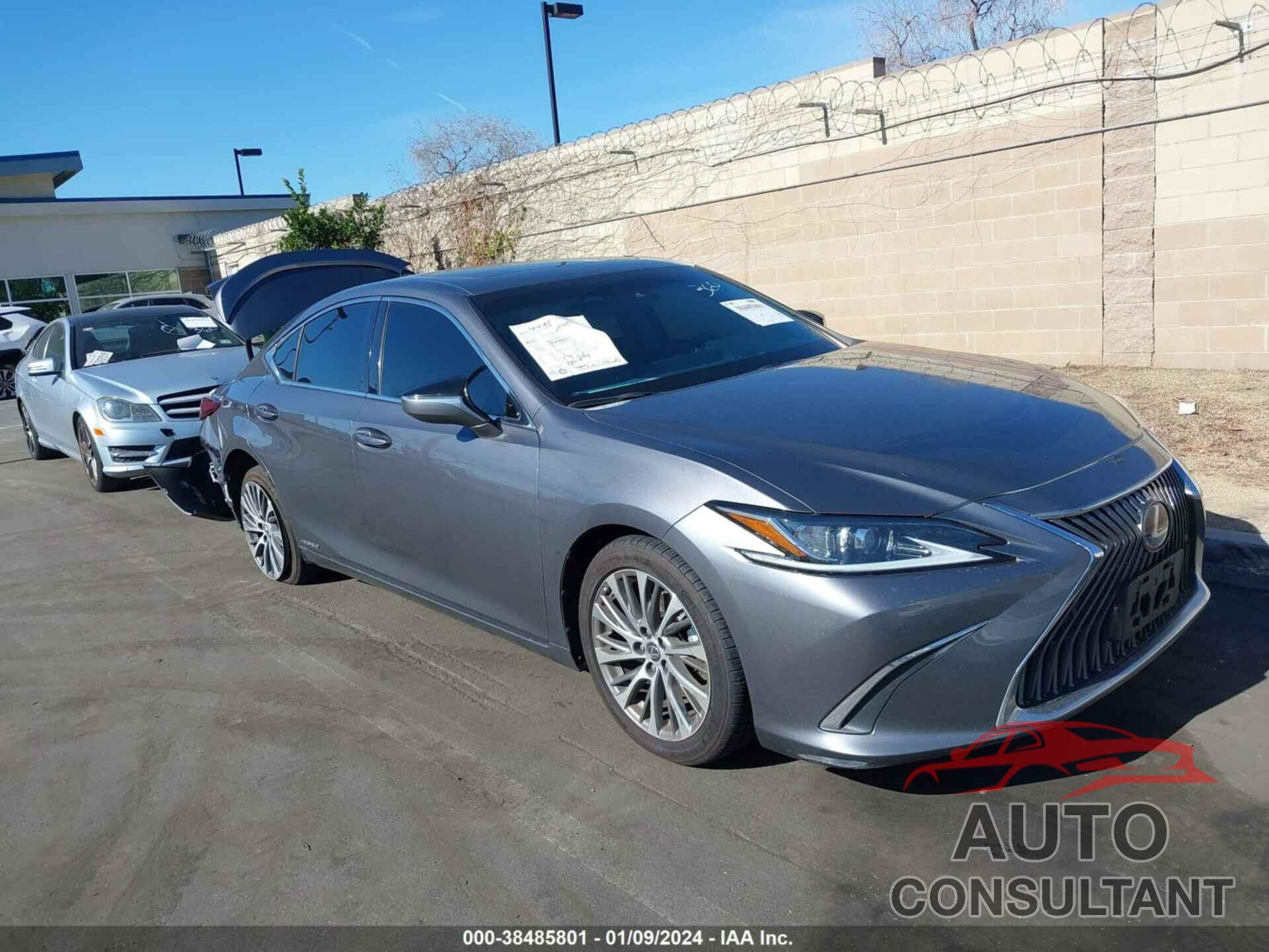 LEXUS ES 300H 2020 - 58AD21B12LU007752