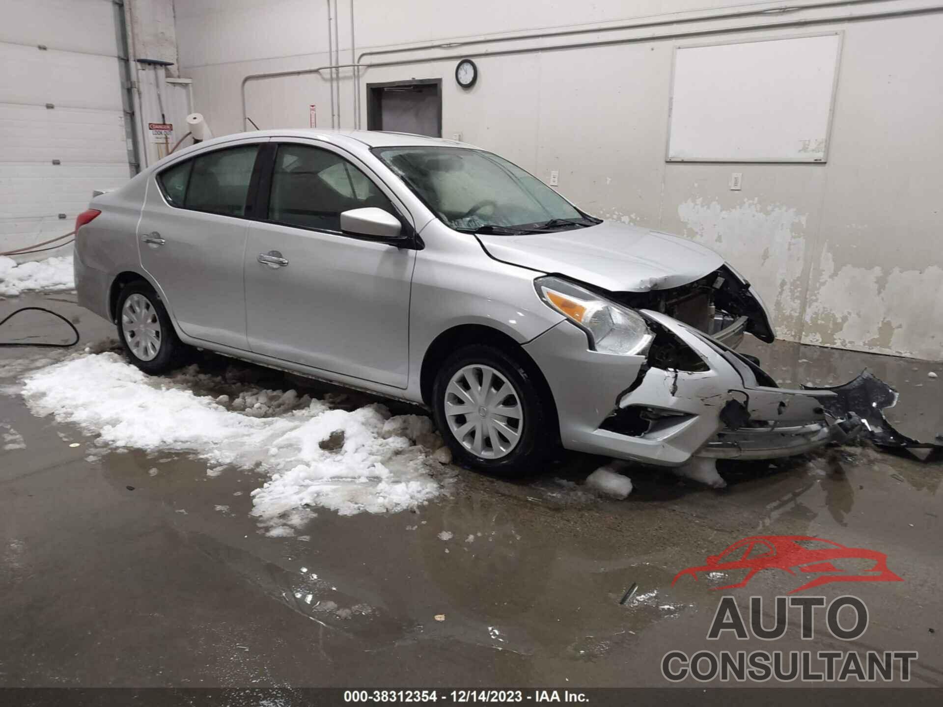 NISSAN VERSA 2017 - 3N1CN7AP7HL877427