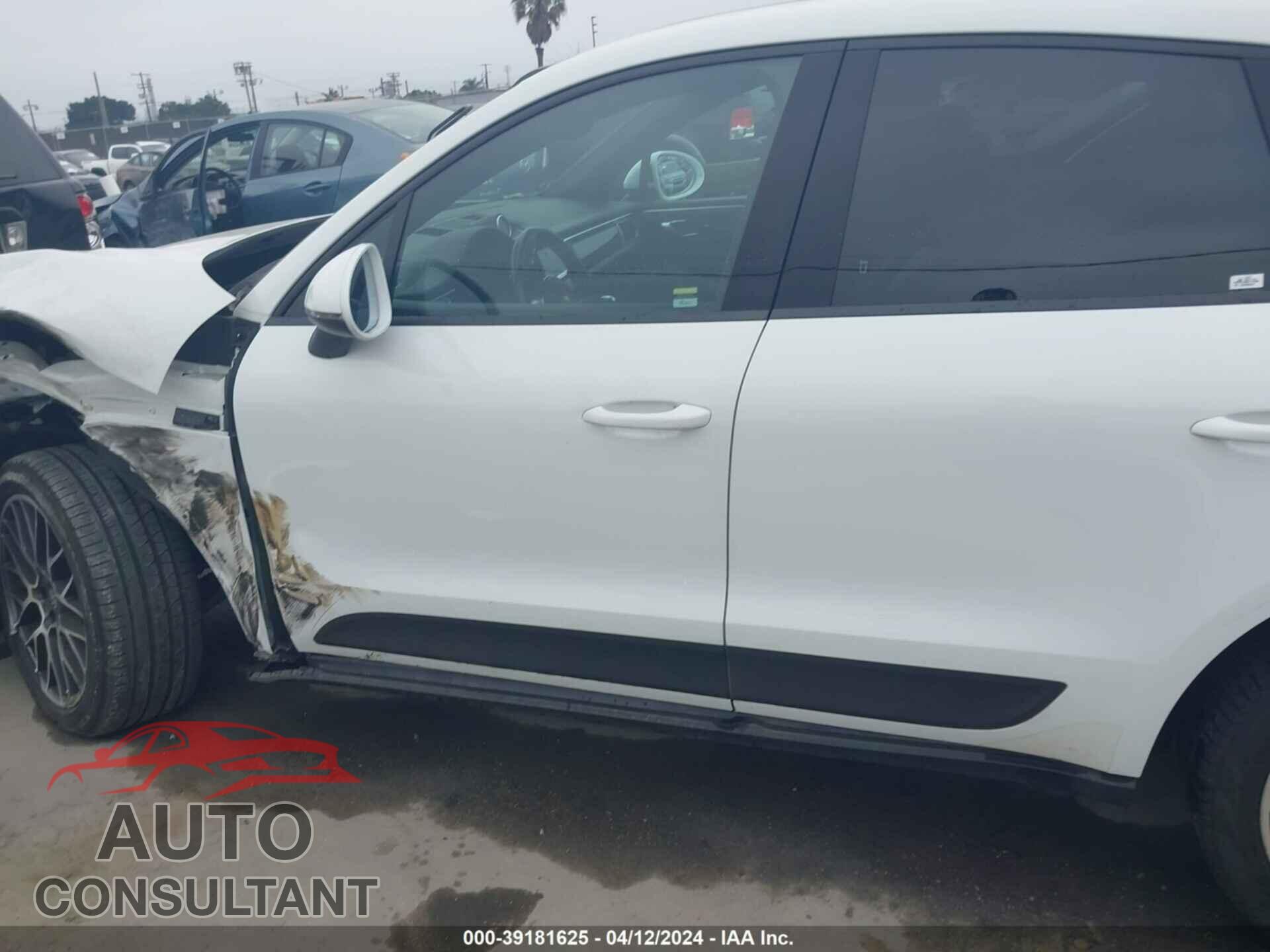 PORSCHE MACAN 2018 - WP1AA2A59JLB07389