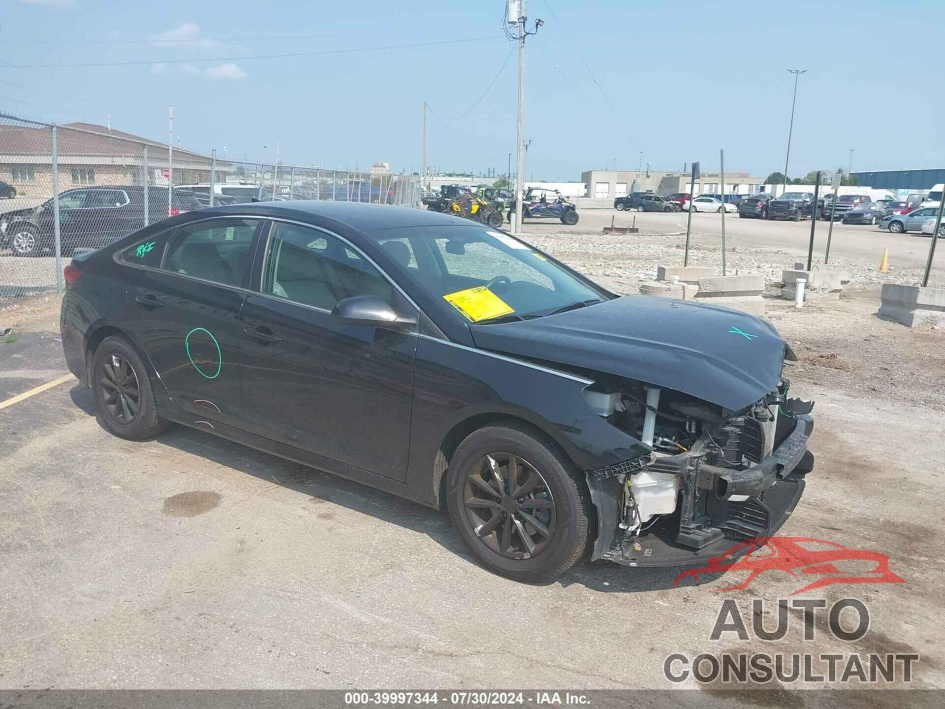 HYUNDAI SONATA 2018 - 5NPE24AF5JH659898