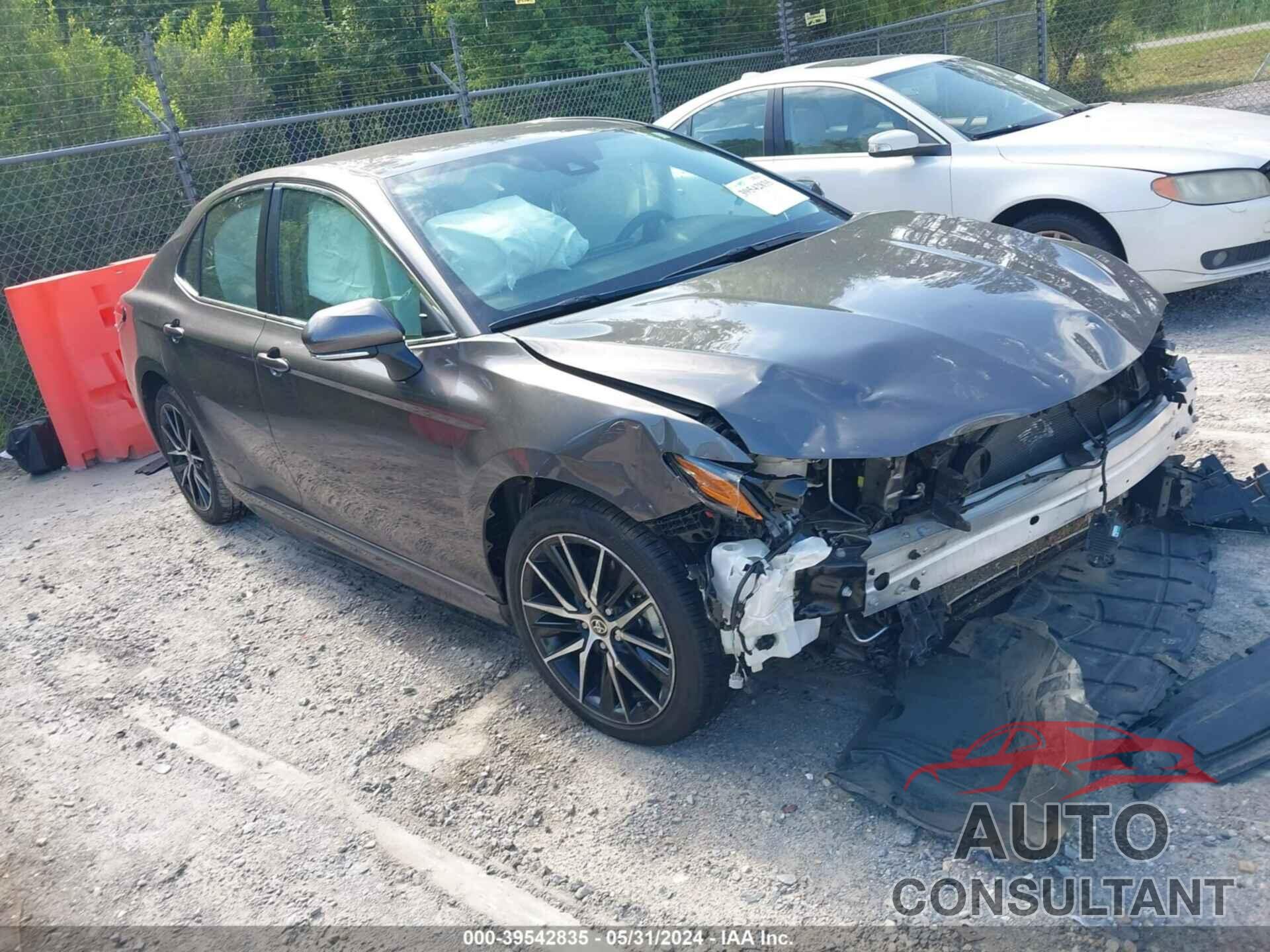 TOYOTA CAMRY 2023 - 4T1G11AK9PU727427