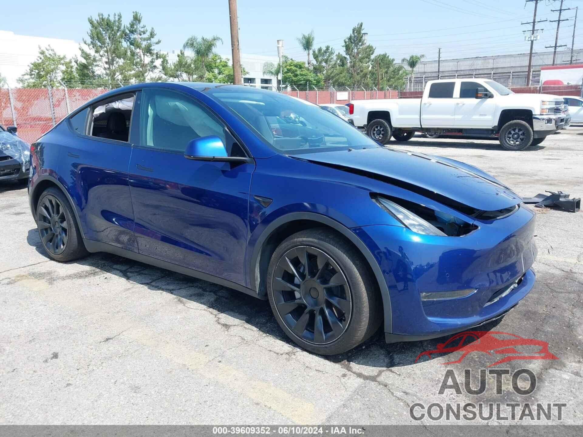 TESLA MODEL Y 2020 - 5YJYGDEE3LF029542