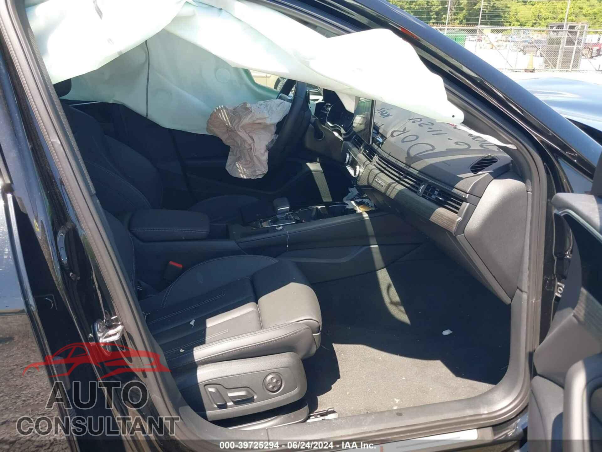 AUDI A4 2024 - WAUDAAF45RN000247