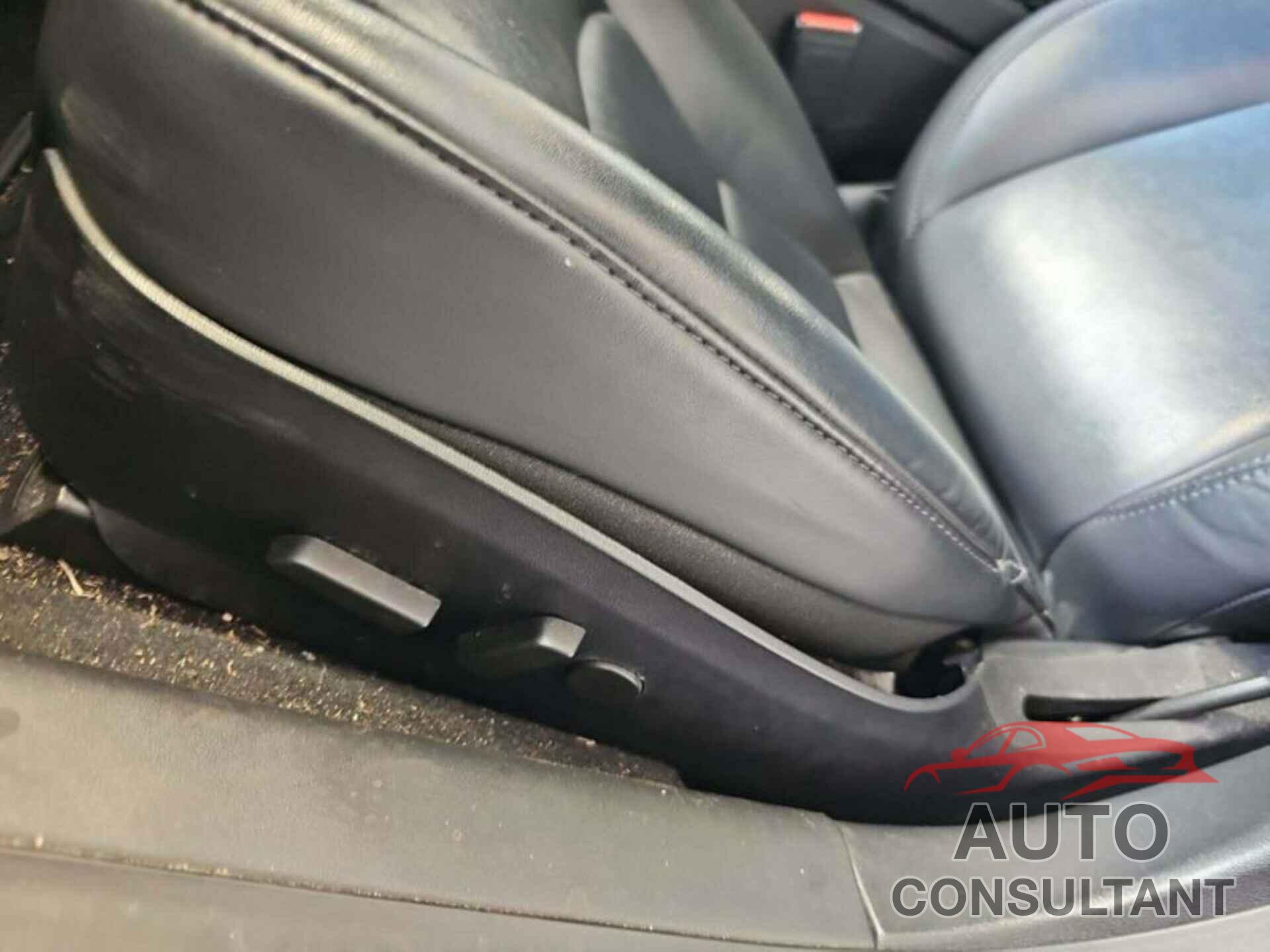 TESLA MODEL 3 2020 - 5YJ3E1EB7LF636905