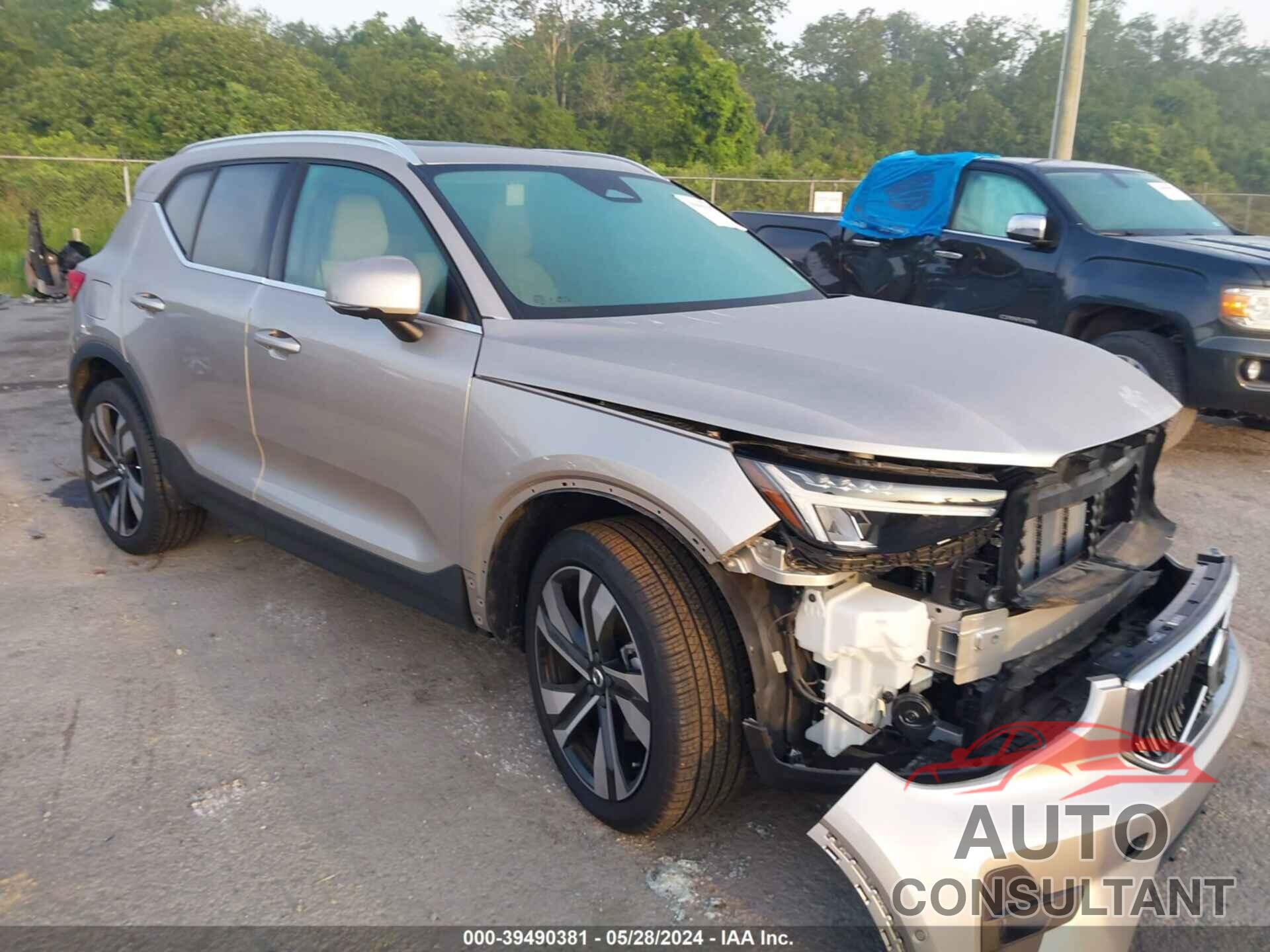 VOLVO XC40 2023 - YV4L12UE1P2049974