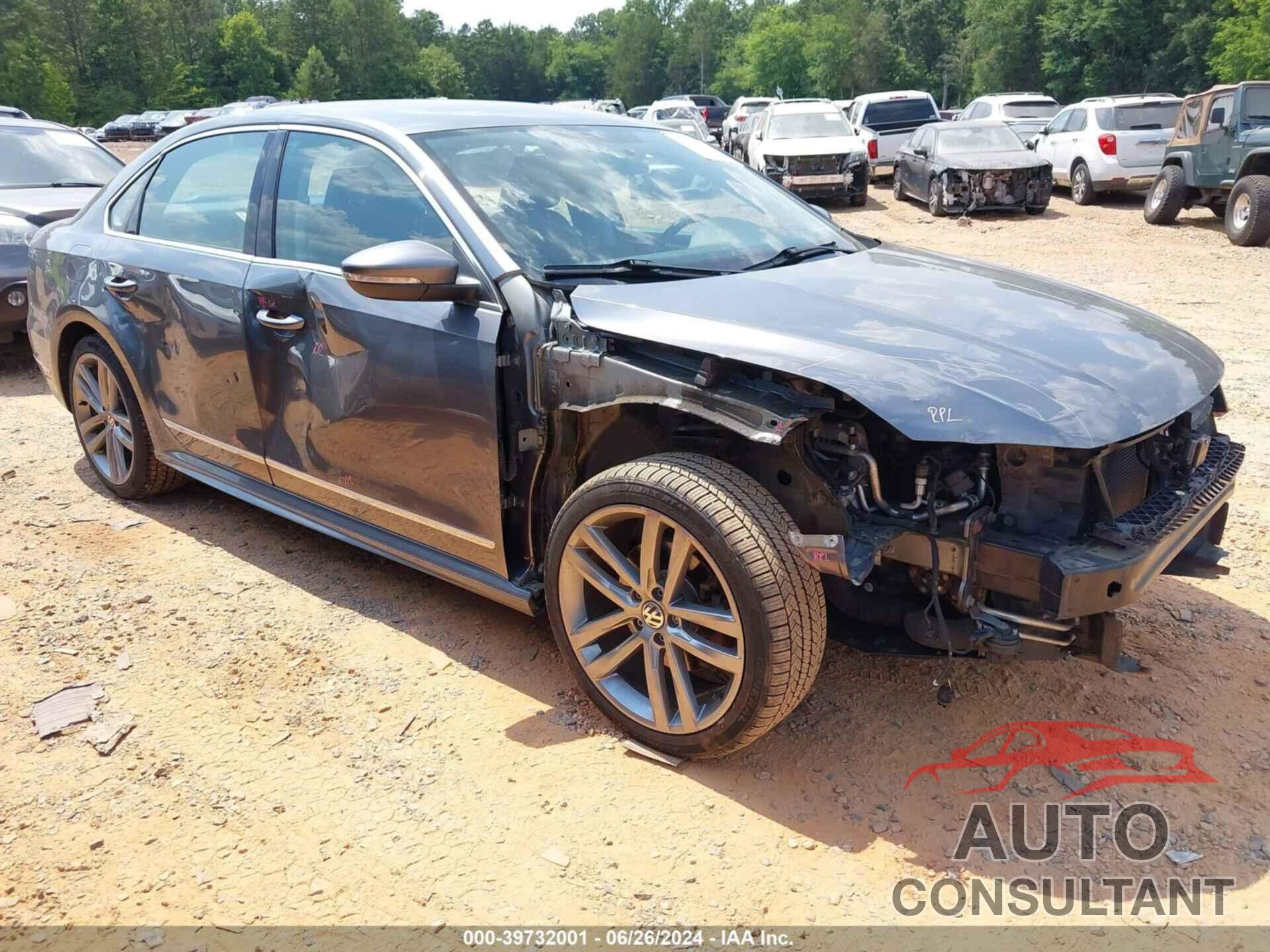 VOLKSWAGEN PASSAT 2017 - 1VWDT7A38HC021051