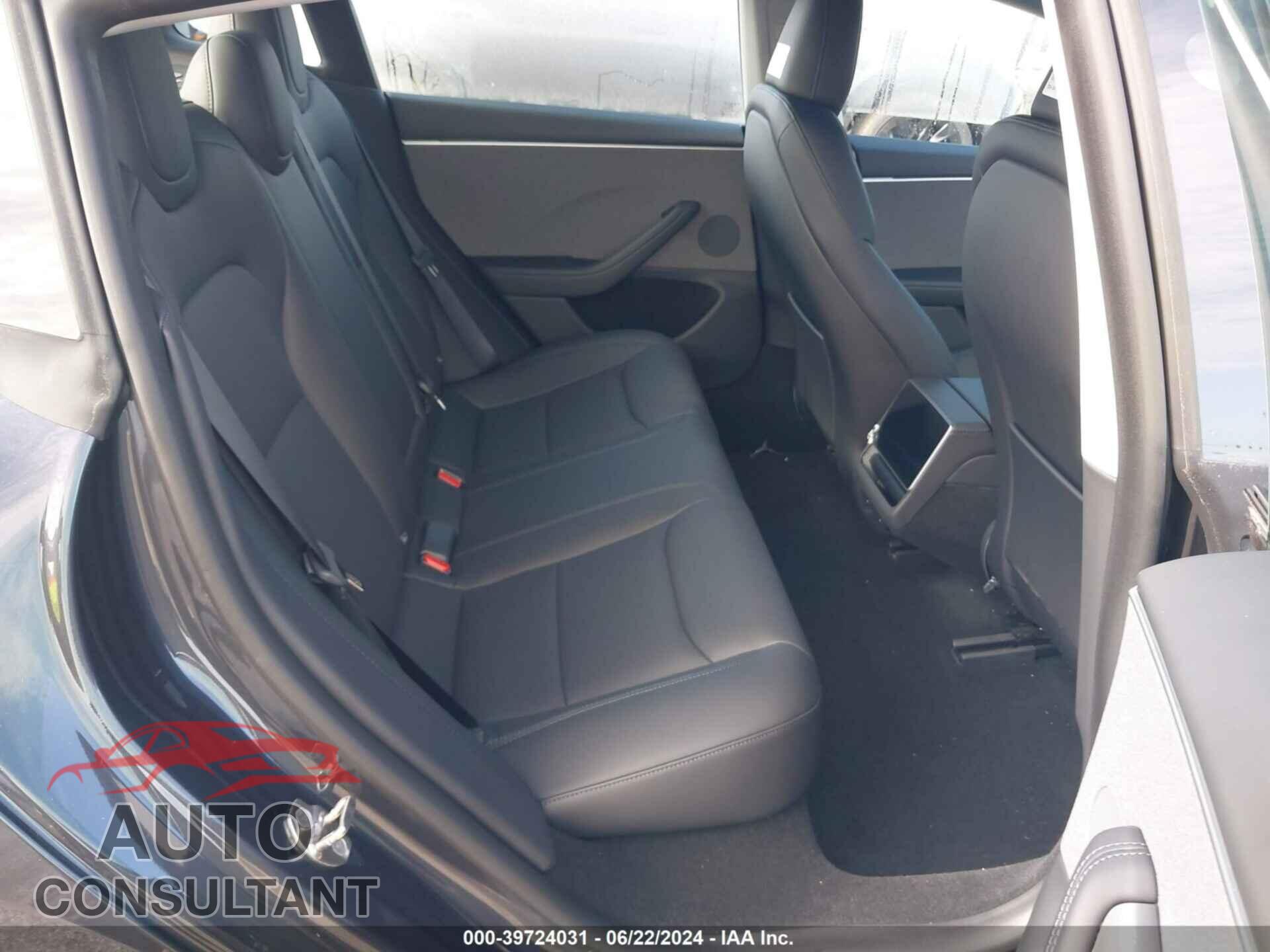 TESLA MODEL 3 2024 - 5YJ3E1EA5RF751065