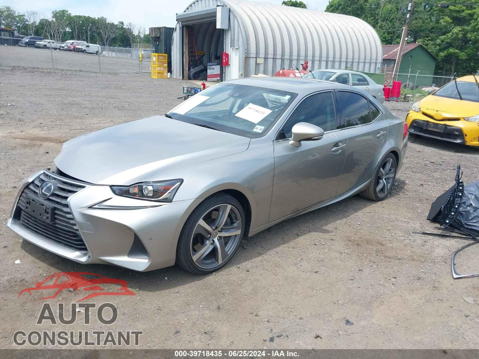 LEXUS IS 300 2020 - JTHD81F24L5042122