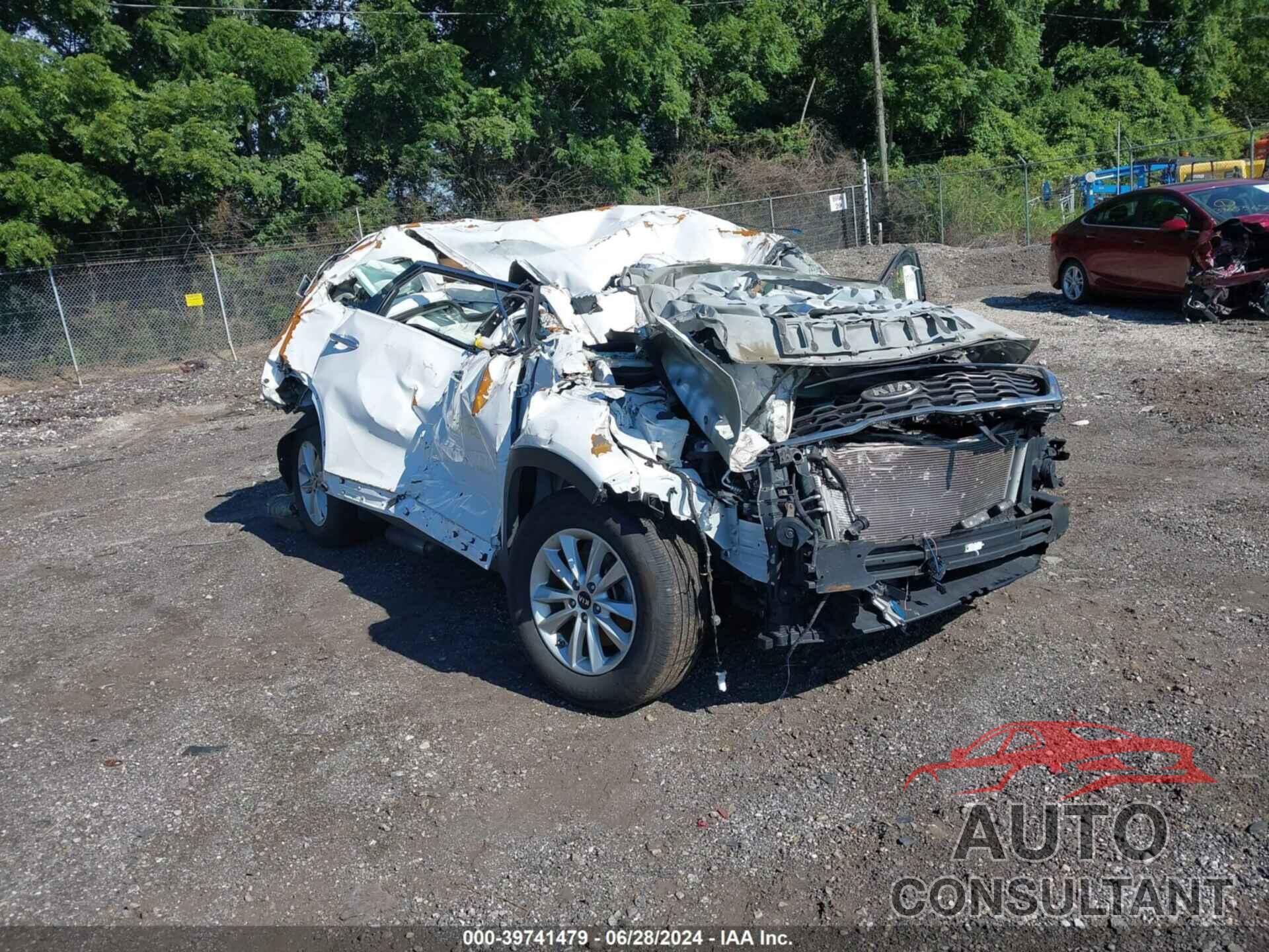 KIA SORENTO 2019 - 5XYPG4A35KG611164