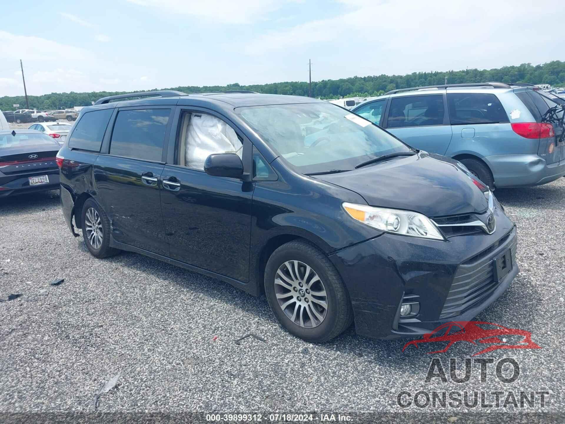 TOYOTA SIENNA 2018 - 5TDYZ3DC8JS908676