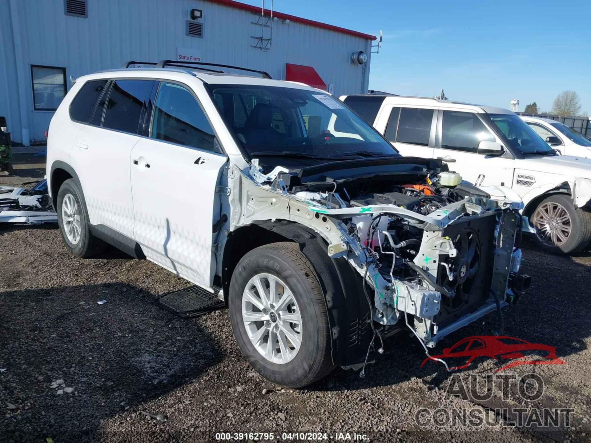 TOYOTA GRAND HIGHLANDER 2024 - 5TDACAB58RS011641