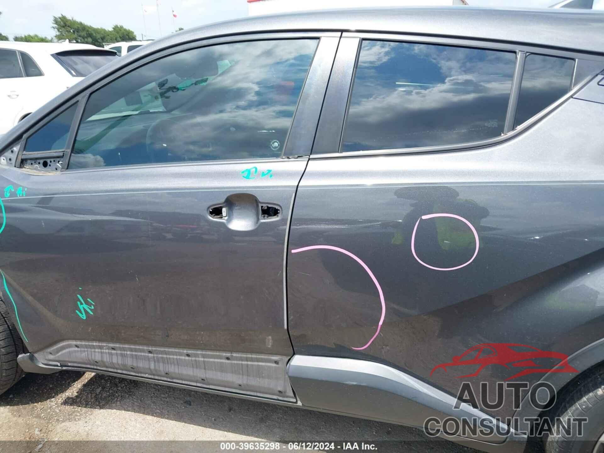 TOYOTA C-HR 2018 - NMTKHMBX8JR012686