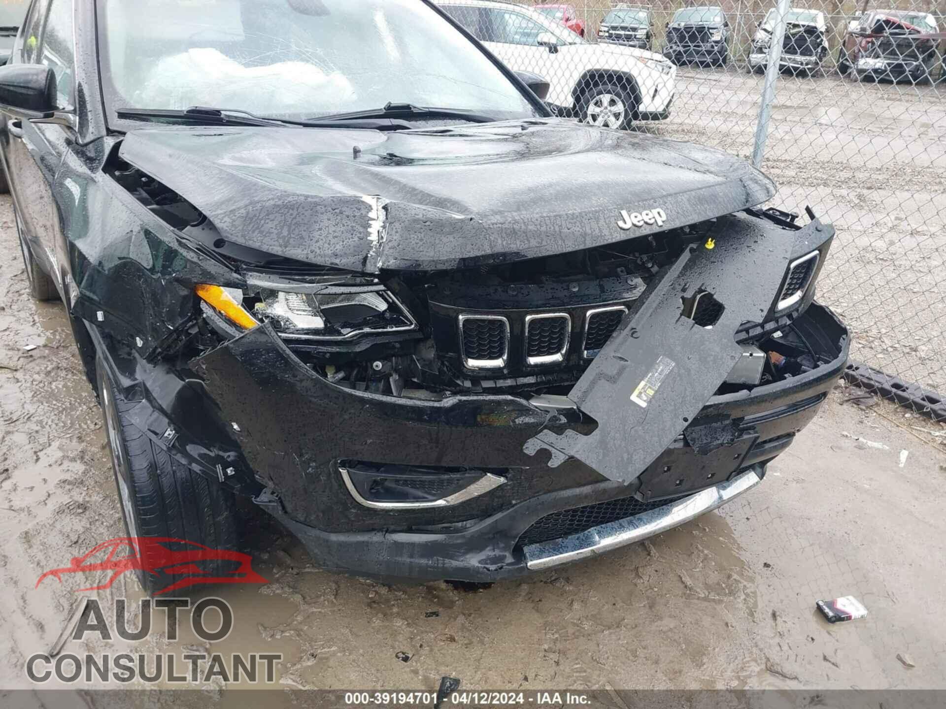 JEEP COMPASS 2018 - 3C4NJDCB2JT104470