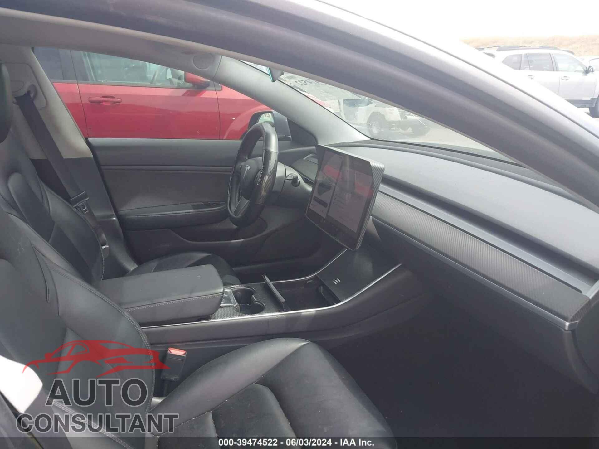 TESLA MODEL 3 2019 - 5YJ3E1EB6KF438430
