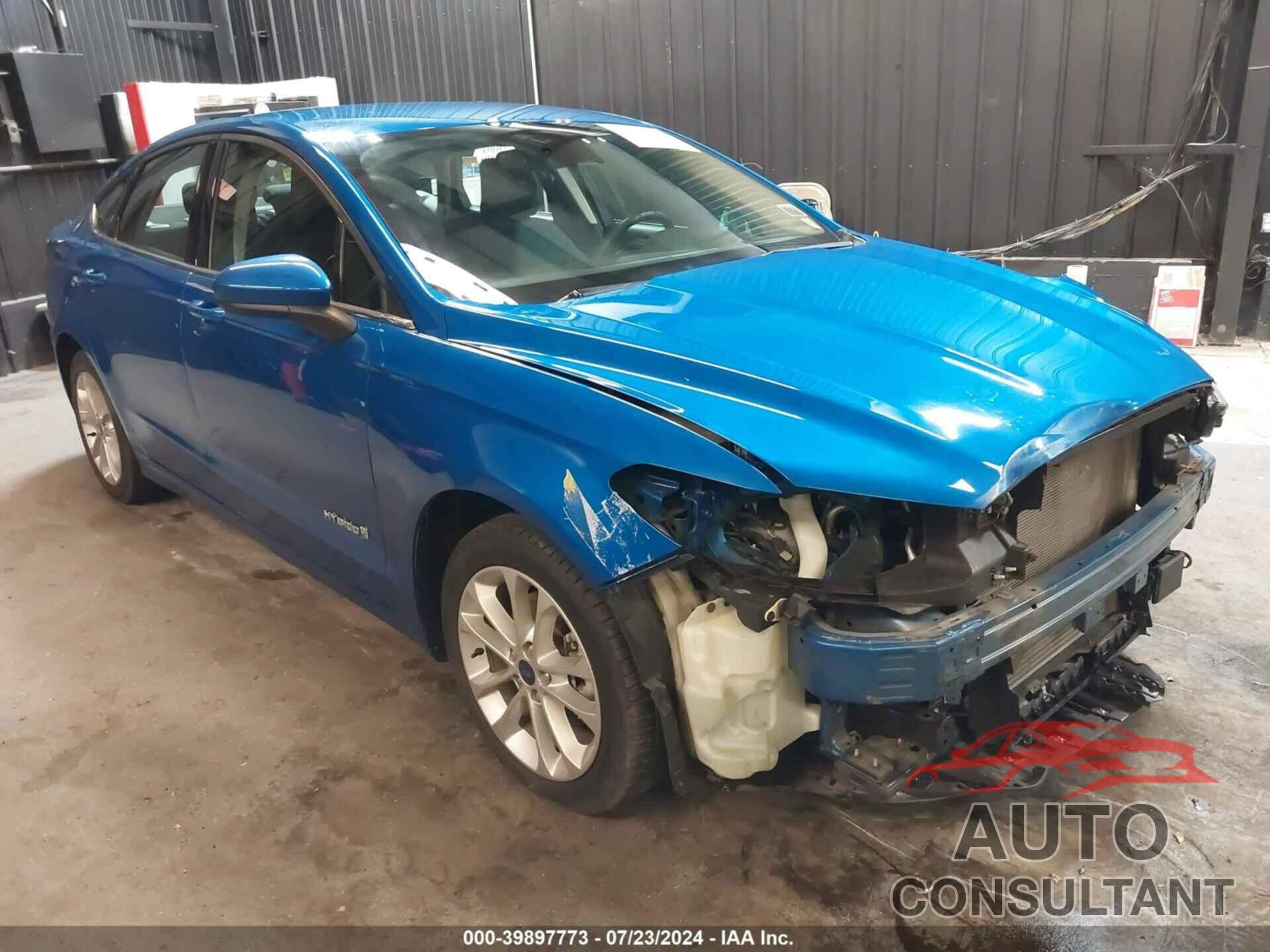 FORD FUSION HYBRID 2019 - 3FA6P0LU8KR212836