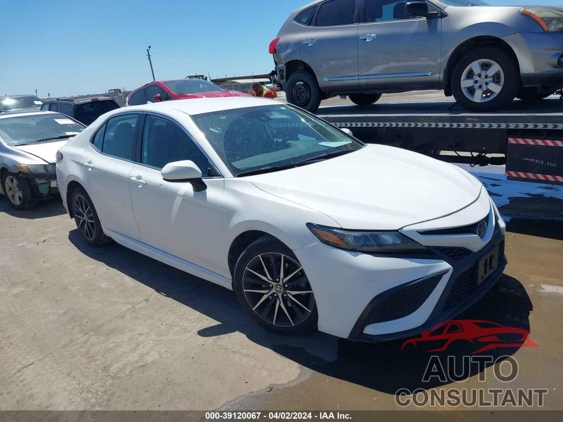 TOYOTA CAMRY 2021 - 4T1G11AK1MU586767